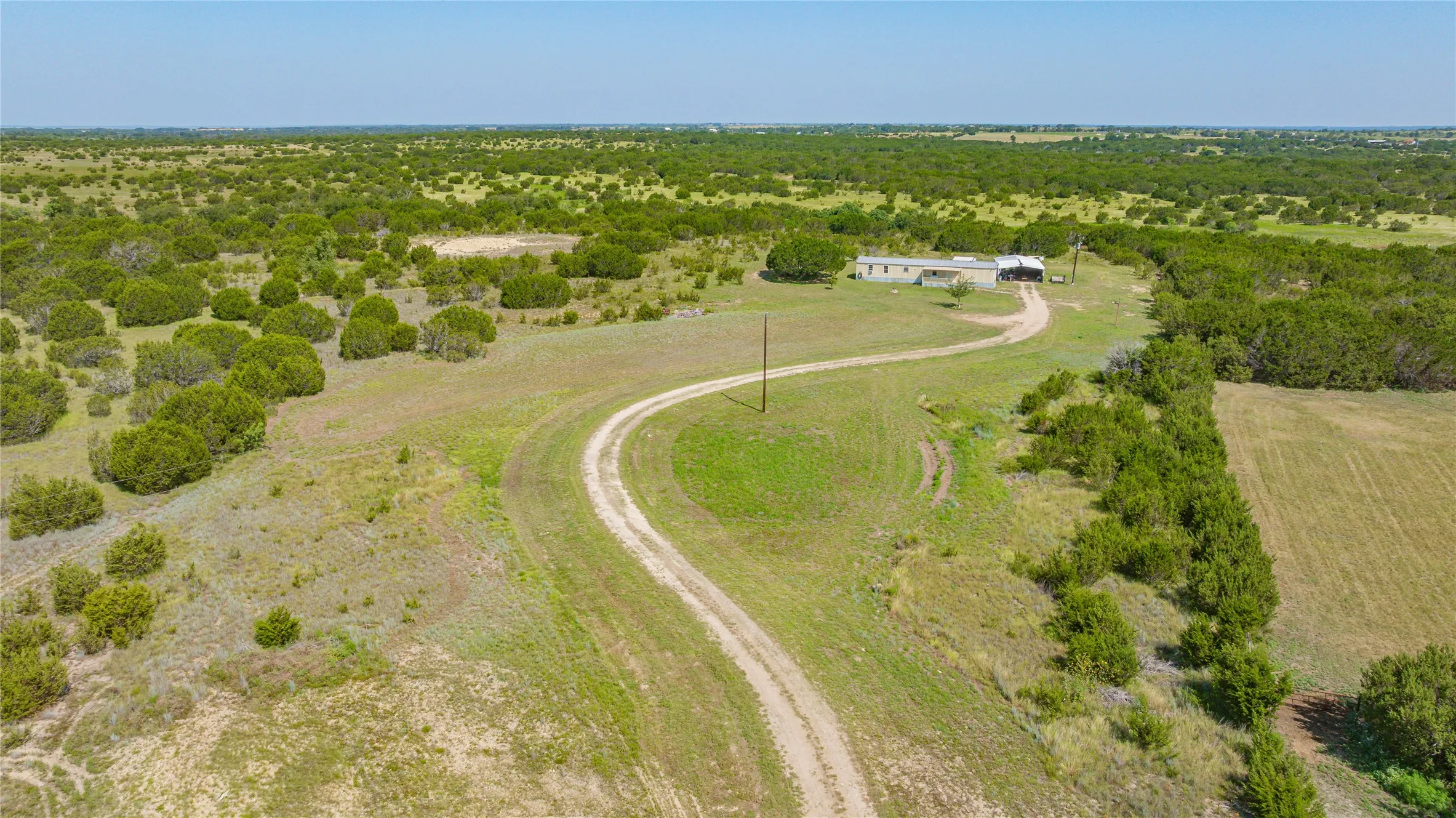 Mobile Home For Sale in Hamilton County , 374 PR 118A, Carlton, Texas 76436, 3 Bedroom, 2 Bathroom, Garage spaces, 1,216 Sqft, built in 1997, mls#21348034, Real Estate Agent in Carlton, Homes For Sale in Hamilton county, Homes For Sale in Carlton, Realtor in Carlton Texas, Real Estate Brokerage Independent Realty Texas, Luminita Cordes Realtor