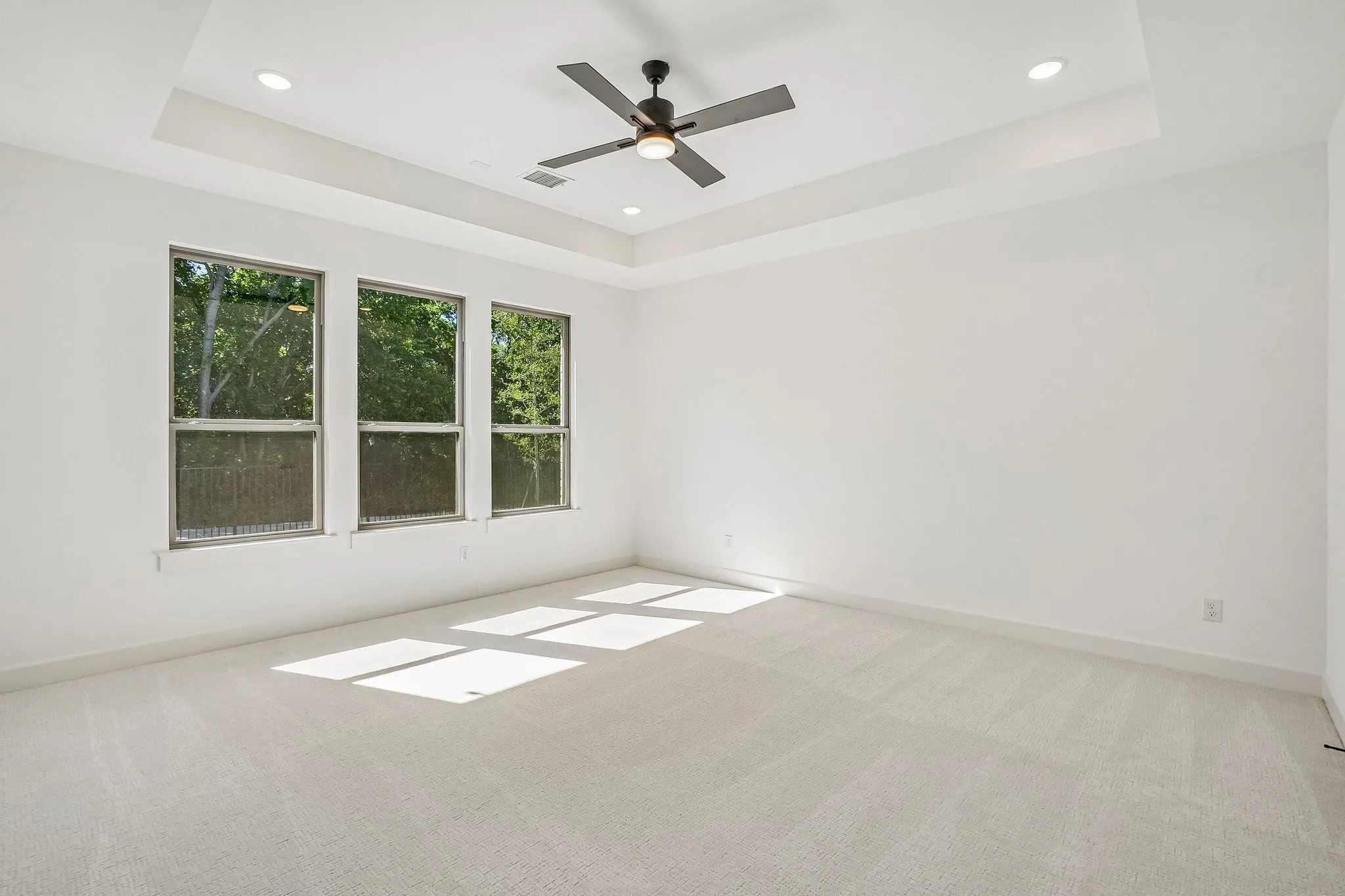Offering a beautiful greenbelt view, this dreamy owner's suite is waiting for you to call it your own!