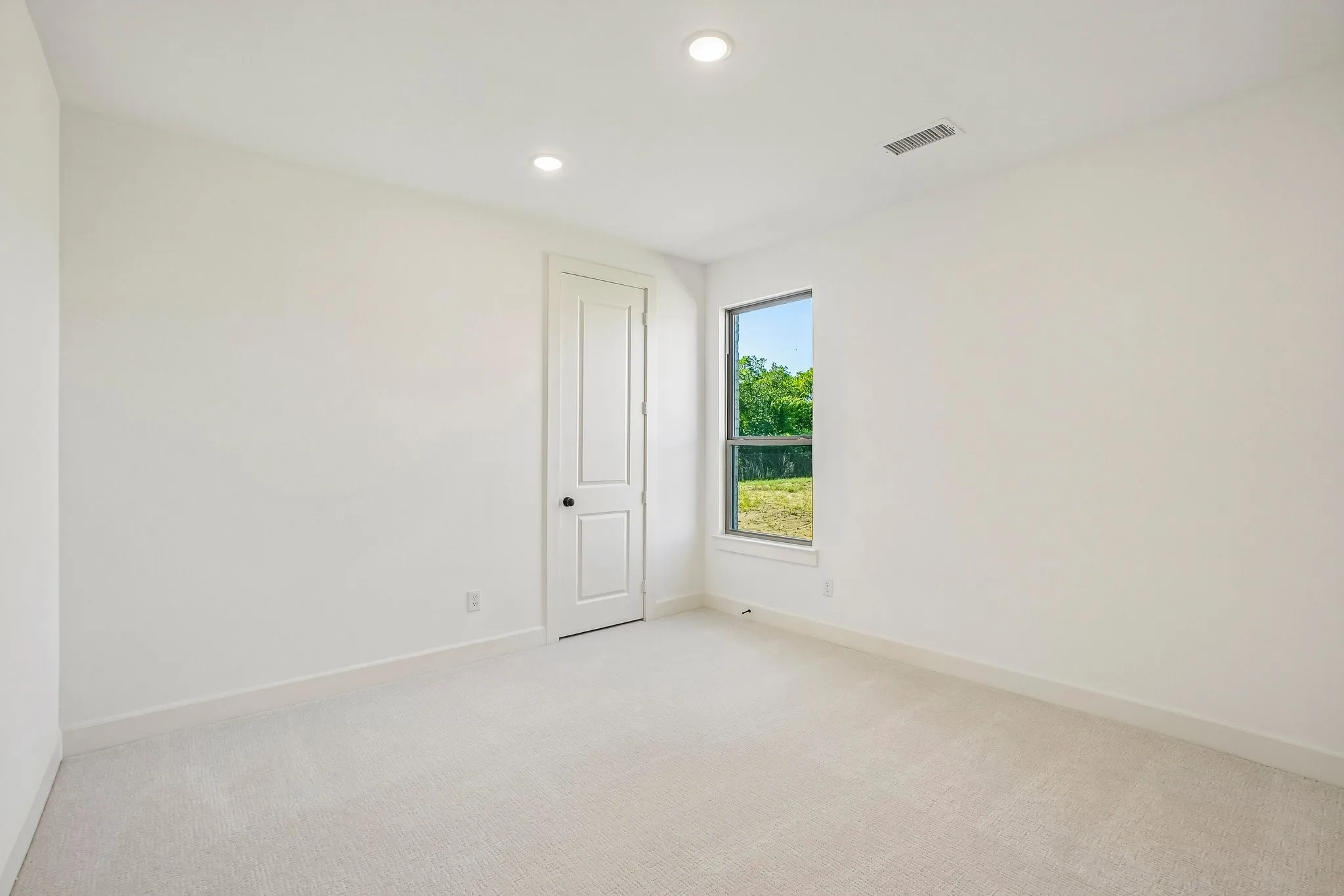 You'll find nicely sized secondary bedrooms in our Sinclaire III plan.