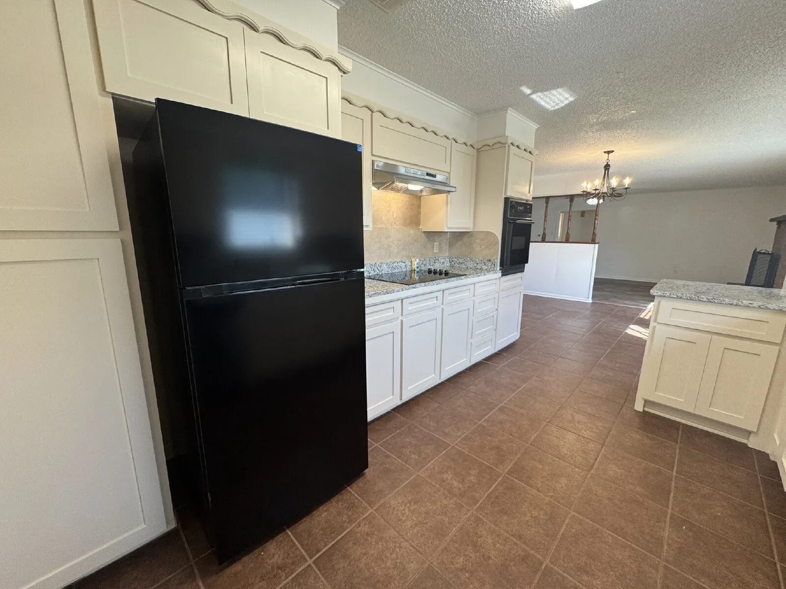 Single Family Residence For Rent in Erath County , 208 Prairie Wind Boulevard, Stephenville, Texas 76401, 3 Bedroom, 2 Bathroom, 2 Garage spaces, 1,655 Sqft, built in 1979, mls#21349753, Real Estate Agent in Stephenville, Homes For Rent in Erath county, Homes For Rent in Stephenville, Realtor in Stephenville Texas, Real Estate Brokerage Independent Realty Texas, Luminita Cordes Realtor