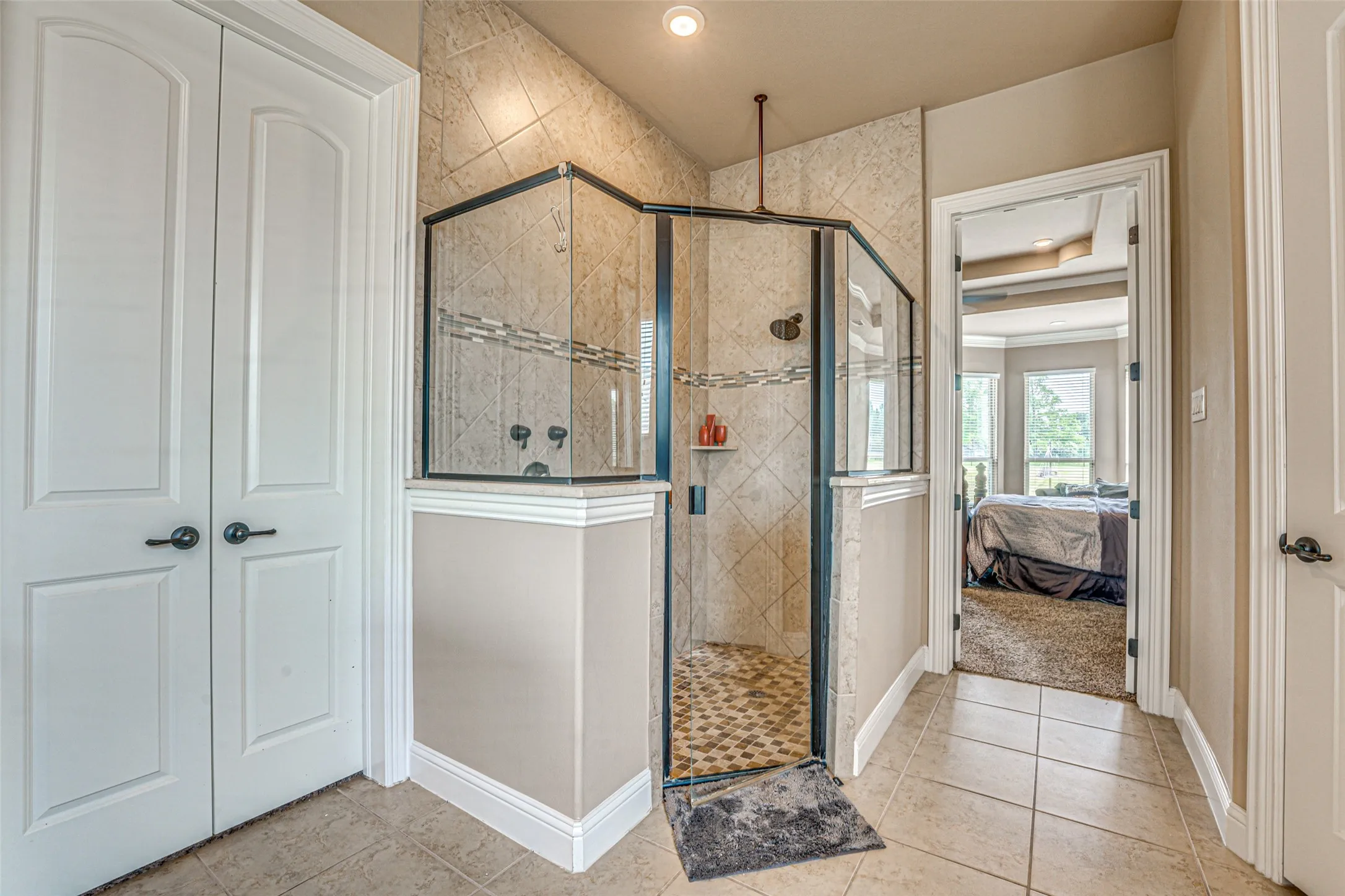 Single Family Residence For Sale in Rockwall County , 1406 Artesia Lane, Mclendon Chisholm, Texas 75032, 4 Bedroom, 5 Bathroom, 4 Garage spaces, 4,184 Sqft, built in 2014, mls#21349733, Real Estate Agent in Mclendon Chisholm, Homes For Sale in Rockwall county, Homes For Sale in Mclendon Chisholm, Realtor in Mclendon Chisholm Texas, Real Estate Brokerage Independent Realty Texas, Luminita Cordes Realtor