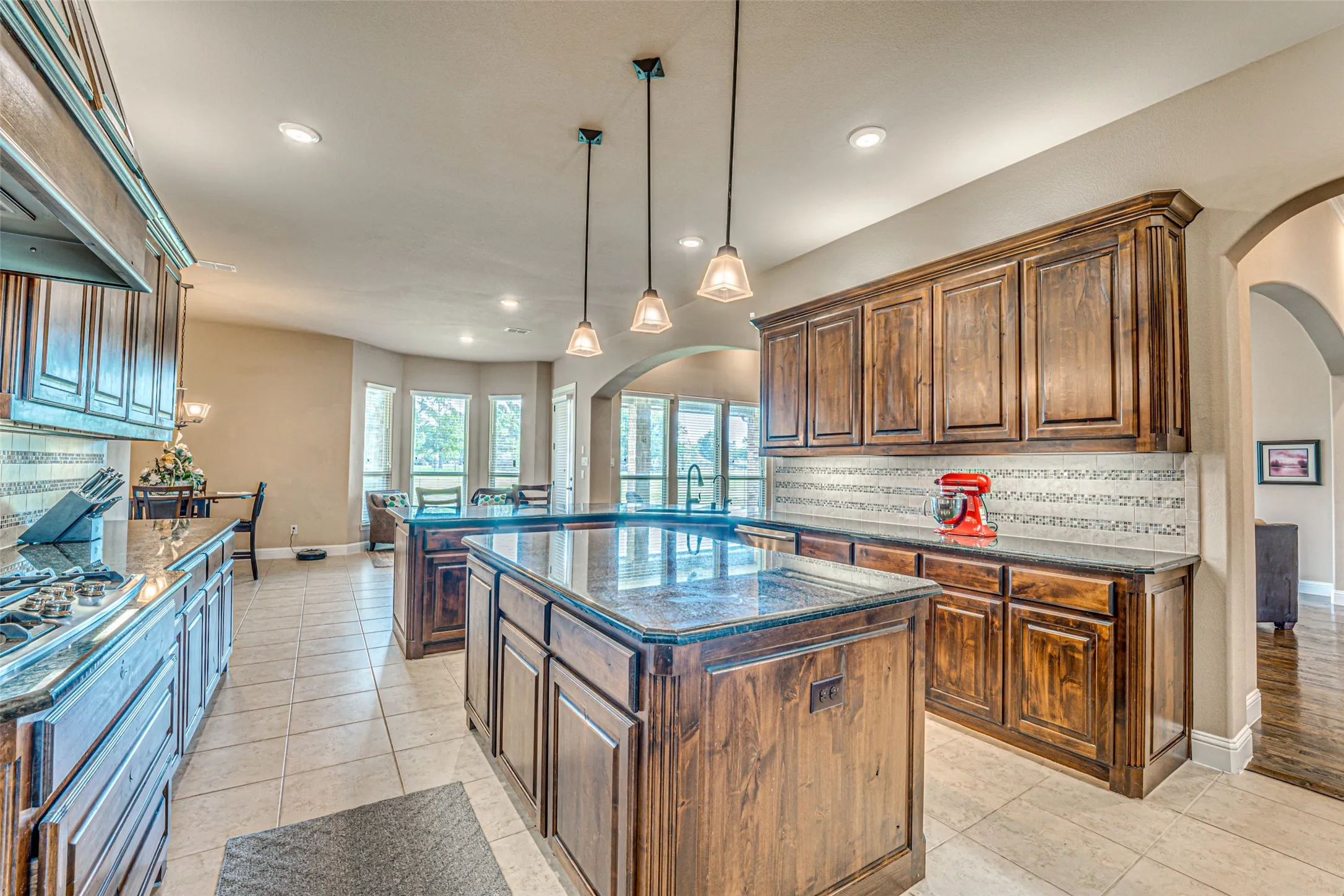Single Family Residence For Sale in Rockwall County , 1406 Artesia Lane, Mclendon Chisholm, Texas 75032, 4 Bedroom, 5 Bathroom, 4 Garage spaces, 4,184 Sqft, built in 2014, mls#21349733, Real Estate Agent in Mclendon Chisholm, Homes For Sale in Rockwall county, Homes For Sale in Mclendon Chisholm, Realtor in Mclendon Chisholm Texas, Real Estate Brokerage Independent Realty Texas, Luminita Cordes Realtor