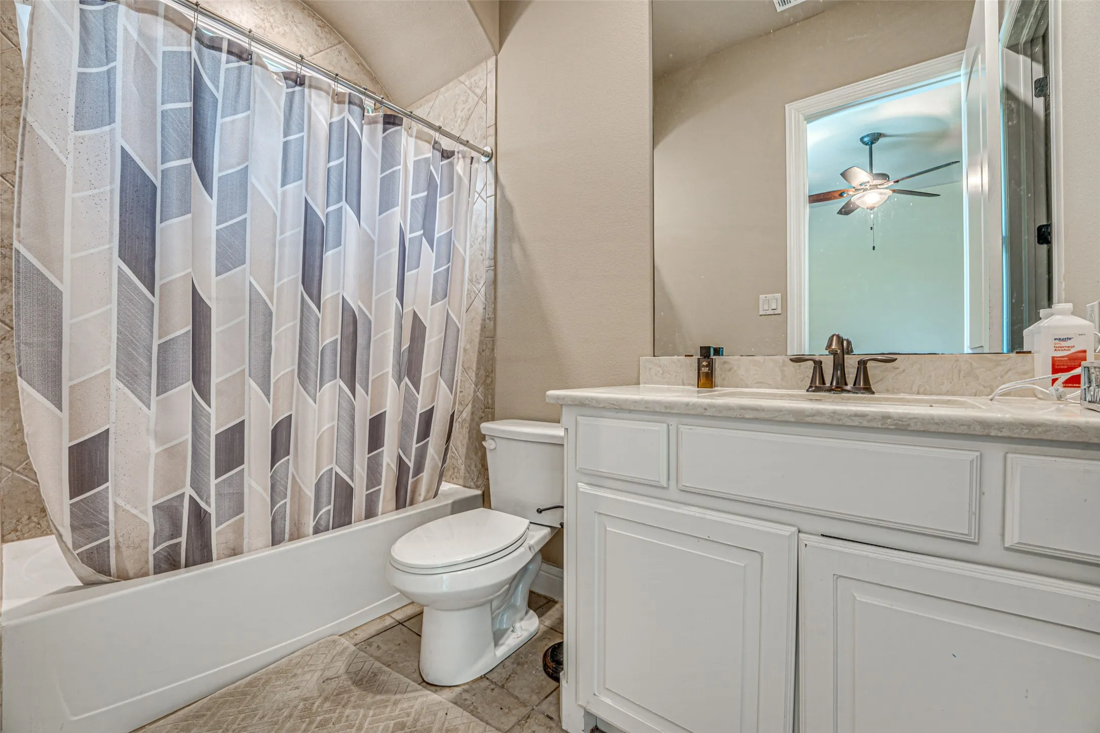 Single Family Residence For Sale in Rockwall County , 1406 Artesia Lane, Mclendon Chisholm, Texas 75032, 4 Bedroom, 5 Bathroom, 4 Garage spaces, 4,184 Sqft, built in 2014, mls#21349733, Real Estate Agent in Mclendon Chisholm, Homes For Sale in Rockwall county, Homes For Sale in Mclendon Chisholm, Realtor in Mclendon Chisholm Texas, Real Estate Brokerage Independent Realty Texas, Luminita Cordes Realtor