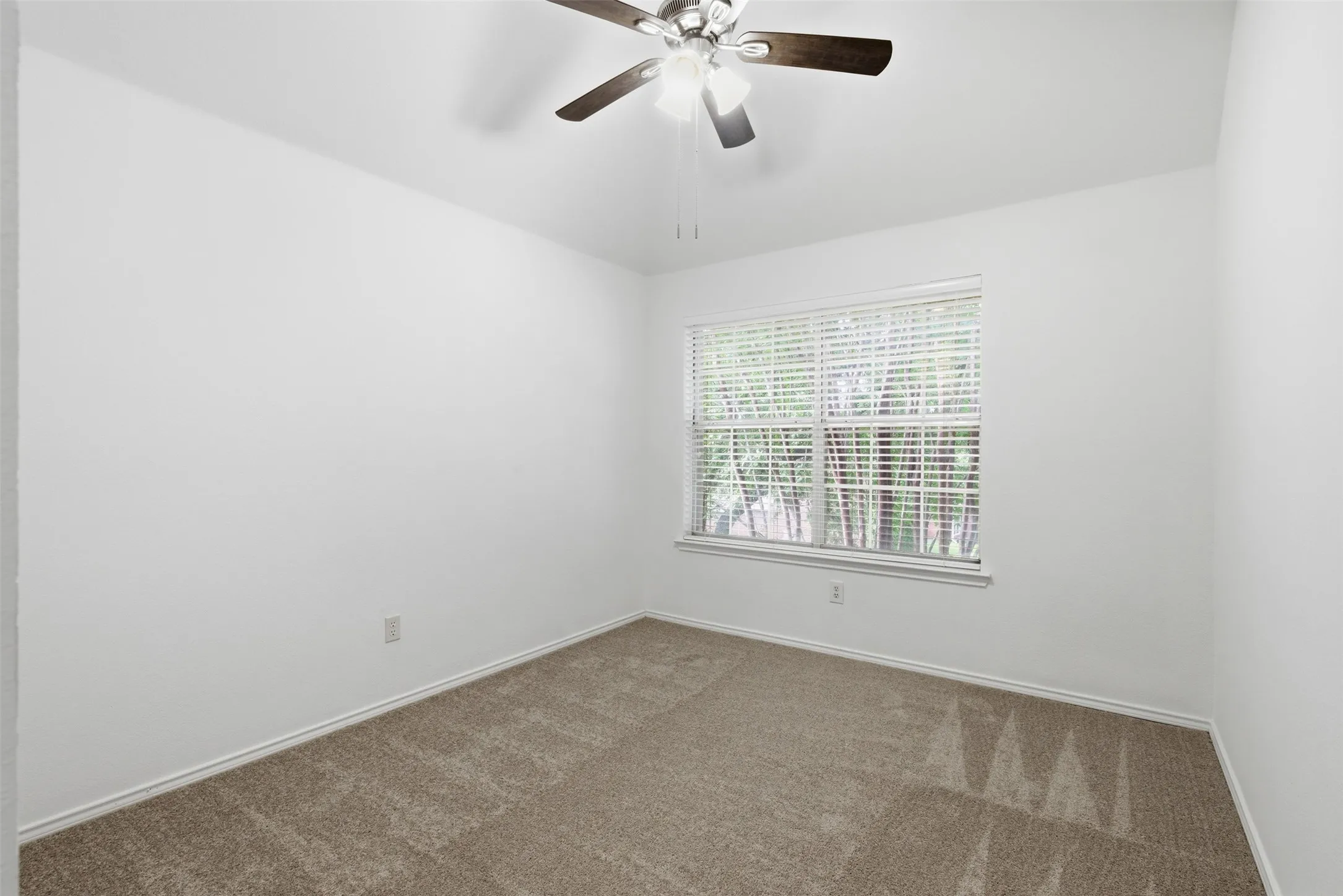 Single Family Residence For Rent in Collin County , 3221 Corning Drive, Plano, Texas 75023, 3 Bedroom, 3 Bathroom, 2 Garage spaces, 1,919 Sqft, built in 1994, mls#21349758, Real Estate Agent in Plano, Homes For Rent in Collin county, Homes For Rent in Plano, Realtor in Plano Texas, Real Estate Brokerage Independent Realty Texas, Luminita Cordes Realtor