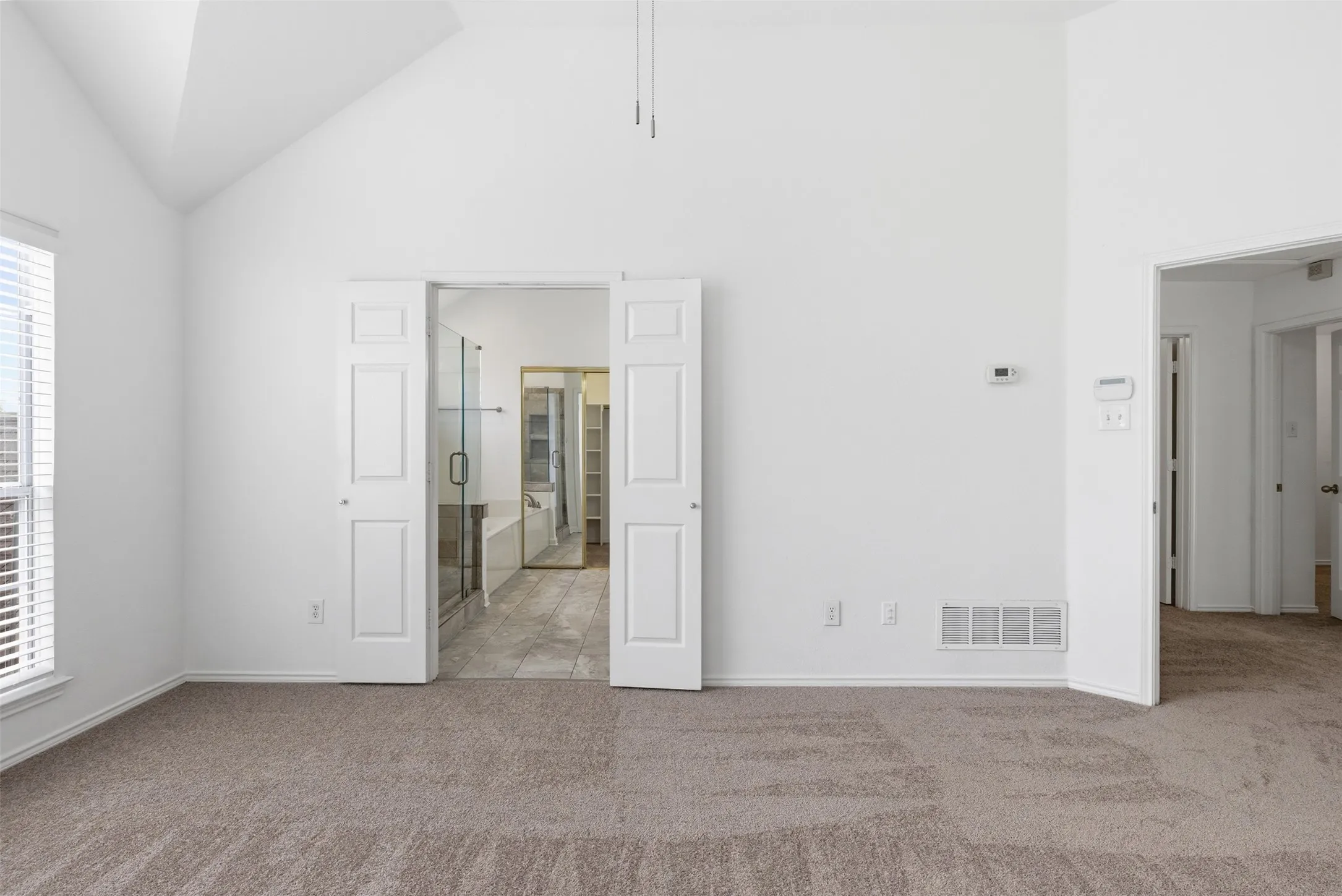 Single Family Residence For Rent in Collin County , 3221 Corning Drive, Plano, Texas 75023, 3 Bedroom, 3 Bathroom, 2 Garage spaces, 1,919 Sqft, built in 1994, mls#21349758, Real Estate Agent in Plano, Homes For Rent in Collin county, Homes For Rent in Plano, Realtor in Plano Texas, Real Estate Brokerage Independent Realty Texas, Luminita Cordes Realtor