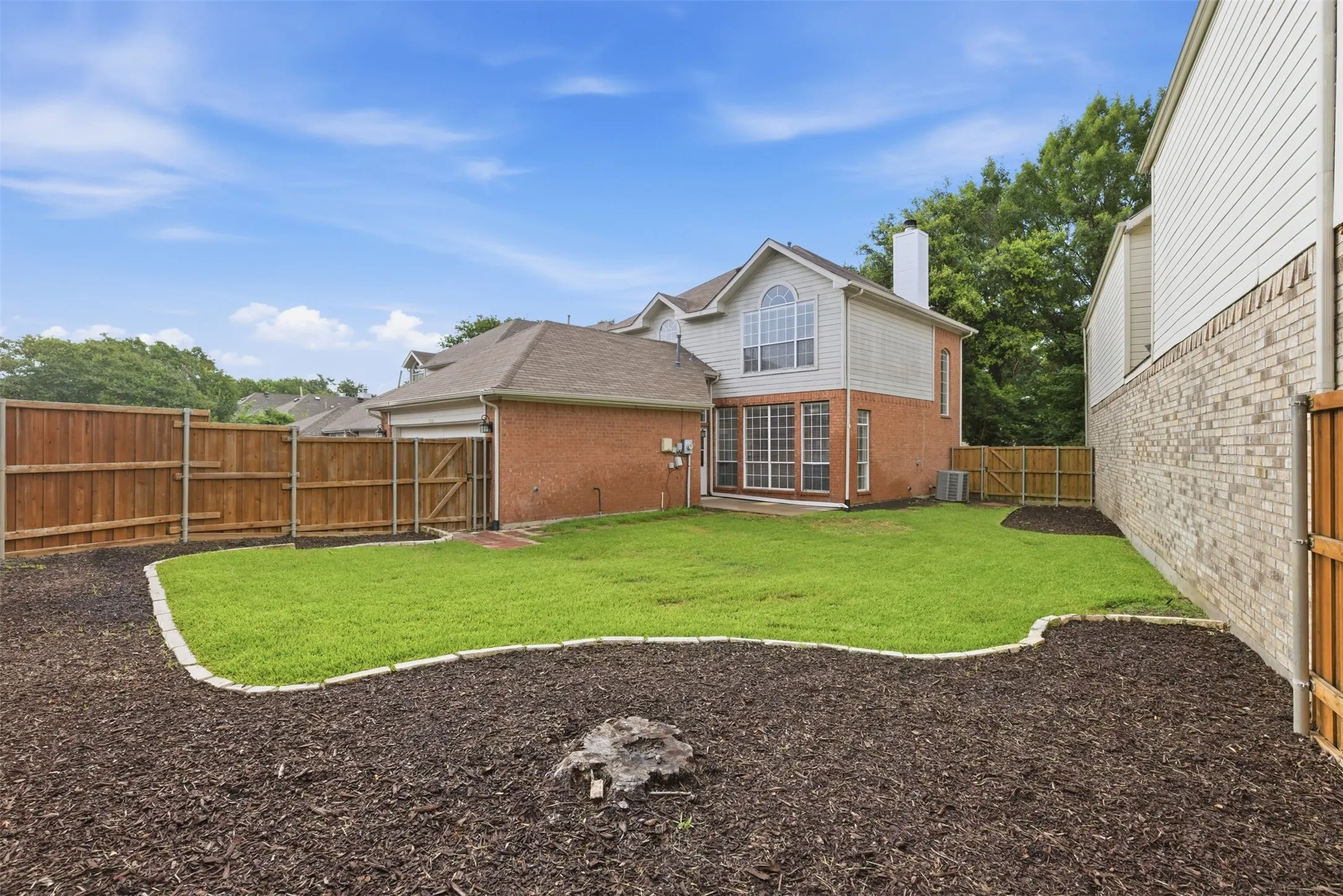 Single Family Residence For Rent in Collin County , 3221 Corning Drive, Plano, Texas 75023, 3 Bedroom, 3 Bathroom, 2 Garage spaces, 1,919 Sqft, built in 1994, mls#21349758, Real Estate Agent in Plano, Homes For Rent in Collin county, Homes For Rent in Plano, Realtor in Plano Texas, Real Estate Brokerage Independent Realty Texas, Luminita Cordes Realtor