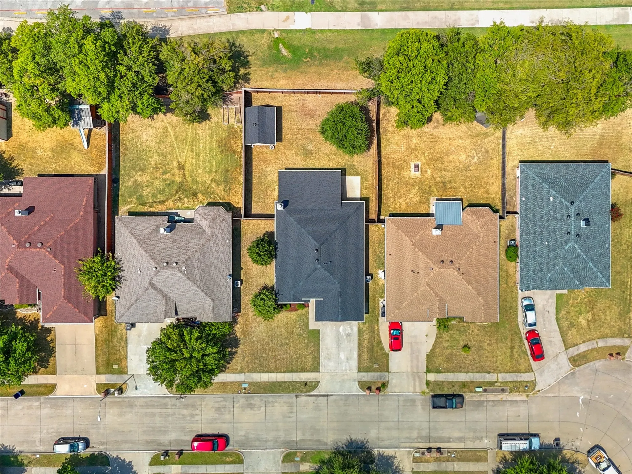 Single Family Residence For Sale in Collin County , 325 Lake Travis Drive, Wylie, Texas 75098, 3 Bedroom, 2 Bathroom, 2 Garage spaces, 1,479 Sqft, built in 2001, mls#21349743, Real Estate Agent in Wylie, Homes For Sale in Collin county, Homes For Sale in Wylie, Realtor in Wylie Texas, Real Estate Brokerage Independent Realty Texas, Luminita Cordes Realtor