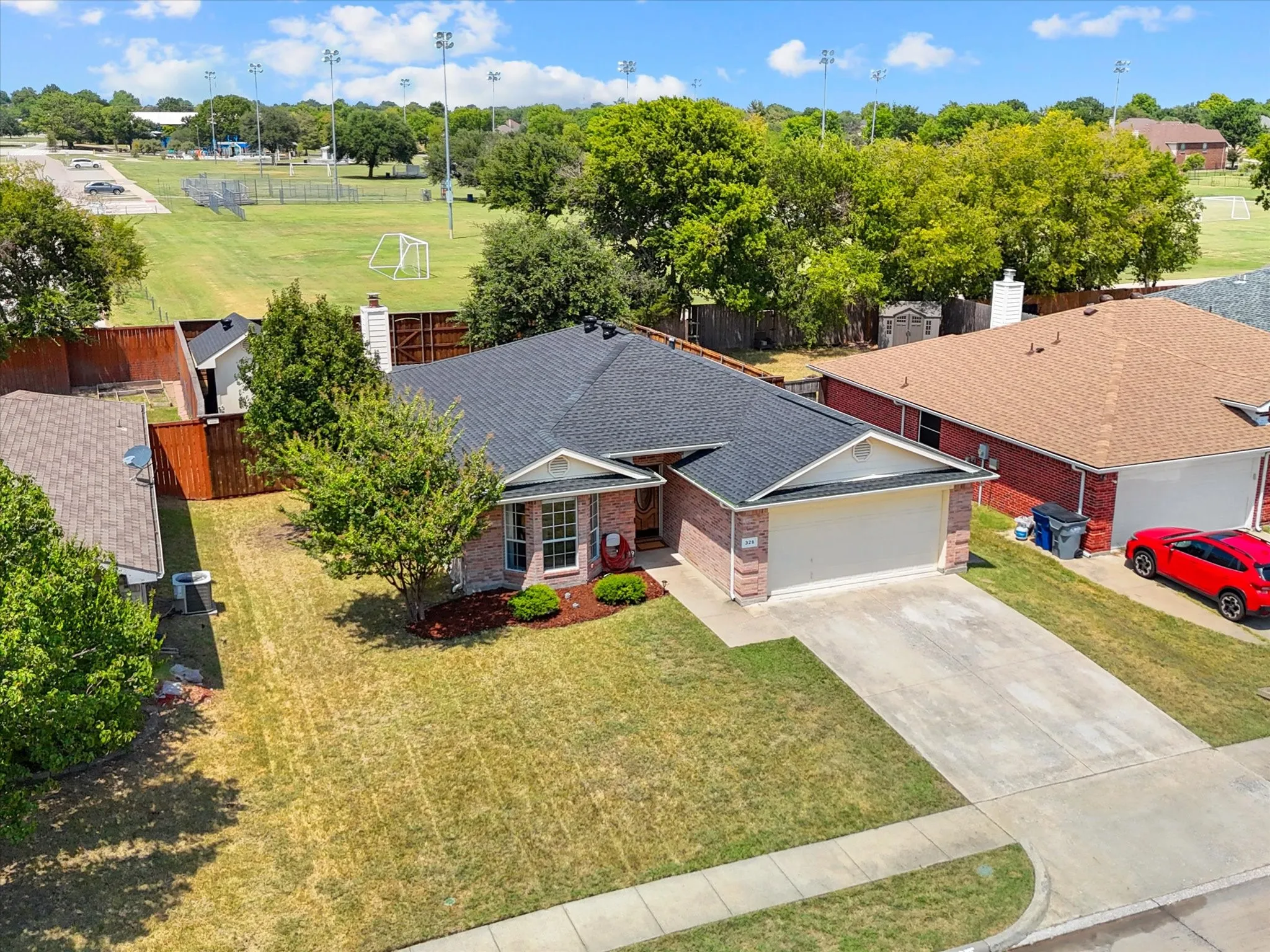 Single Family Residence For Sale in Collin County , 325 Lake Travis Drive, Wylie, Texas 75098, 3 Bedroom, 2 Bathroom, 2 Garage spaces, 1,479 Sqft, built in 2001, mls#21349743, Real Estate Agent in Wylie, Homes For Sale in Collin county, Homes For Sale in Wylie, Realtor in Wylie Texas, Real Estate Brokerage Independent Realty Texas, Luminita Cordes Realtor