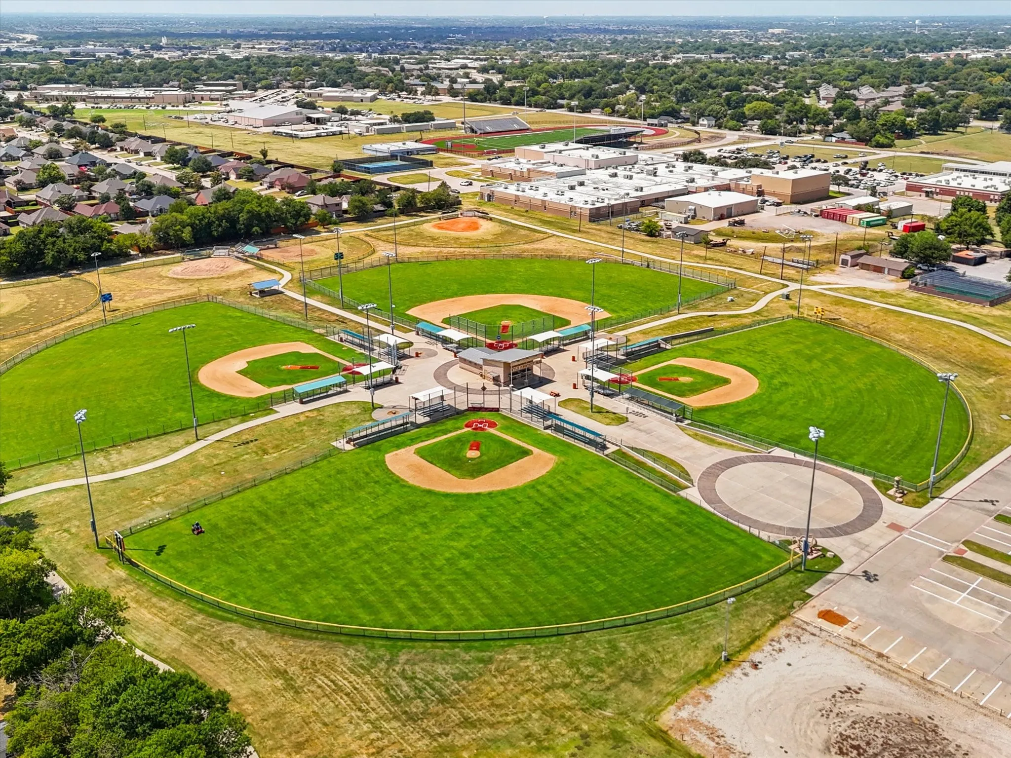 Single Family Residence For Sale in Collin County , 325 Lake Travis Drive, Wylie, Texas 75098, 3 Bedroom, 2 Bathroom, 2 Garage spaces, 1,479 Sqft, built in 2001, mls#21349743, Real Estate Agent in Wylie, Homes For Sale in Collin county, Homes For Sale in Wylie, Realtor in Wylie Texas, Real Estate Brokerage Independent Realty Texas, Luminita Cordes Realtor