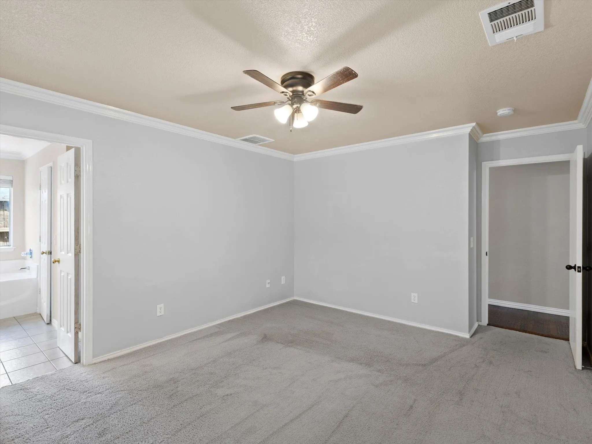 Single Family Residence For Sale in Collin County , 325 Lake Travis Drive, Wylie, Texas 75098, 3 Bedroom, 2 Bathroom, 2 Garage spaces, 1,479 Sqft, built in 2001, mls#21349743, Real Estate Agent in Wylie, Homes For Sale in Collin county, Homes For Sale in Wylie, Realtor in Wylie Texas, Real Estate Brokerage Independent Realty Texas, Luminita Cordes Realtor