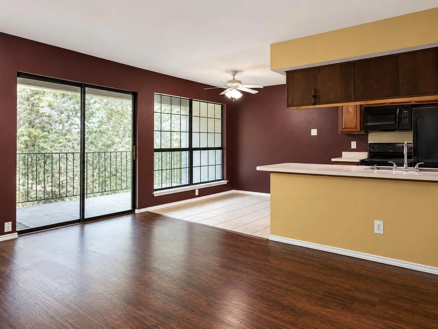 Condominium For Sale in Dallas County , 4452 Chaha Road 202, Garland, Texas 75043, 2 Bedroom, 2 Bathroom, Garage spaces, 943 Sqft, built in 1981, mls#21349765, Real Estate Agent in Garland, Homes For Sale in Dallas county, Homes For Sale in Garland, Realtor in Garland Texas, Real Estate Brokerage Independent Realty Texas, Luminita Cordes Realtor