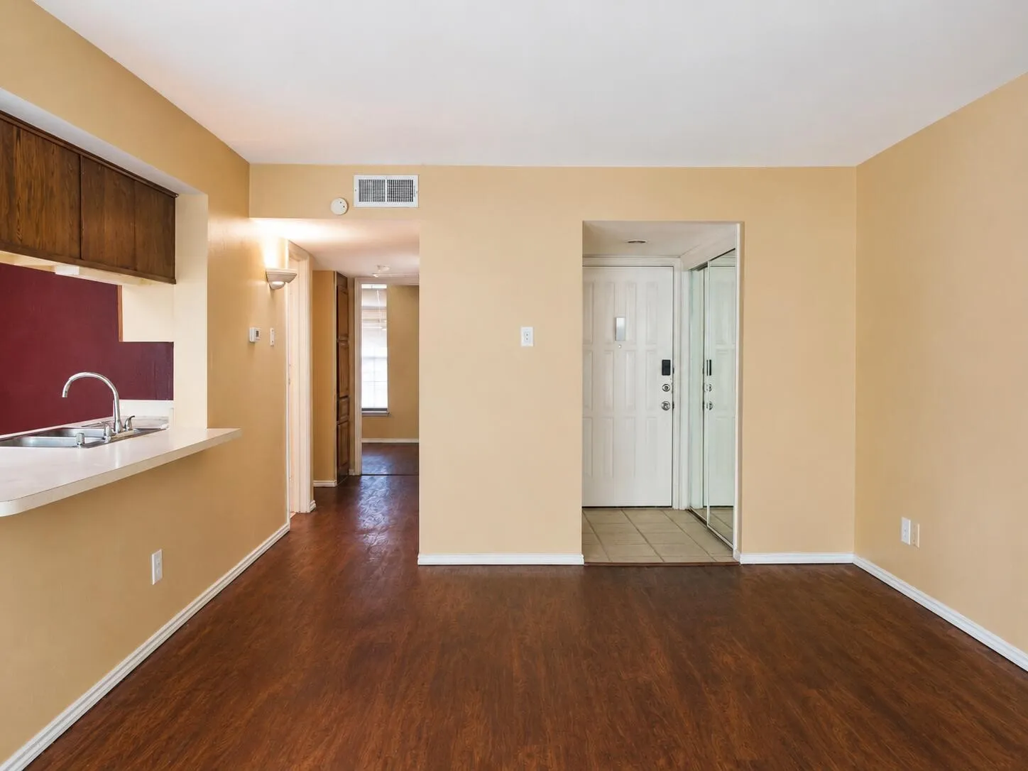 Condominium For Sale in Dallas County , 4452 Chaha Road 202, Garland, Texas 75043, 2 Bedroom, 2 Bathroom, Garage spaces, 943 Sqft, built in 1981, mls#21349765, Real Estate Agent in Garland, Homes For Sale in Dallas county, Homes For Sale in Garland, Realtor in Garland Texas, Real Estate Brokerage Independent Realty Texas, Luminita Cordes Realtor