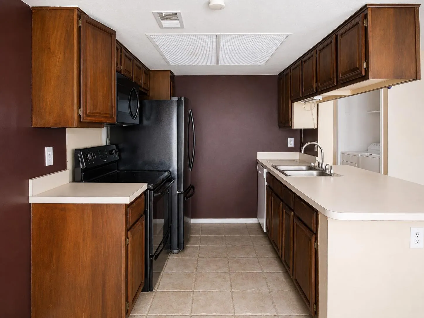 Condominium For Sale in Dallas County , 4452 Chaha Road 202, Garland, Texas 75043, 2 Bedroom, 2 Bathroom, Garage spaces, 943 Sqft, built in 1981, mls#21349765, Real Estate Agent in Garland, Homes For Sale in Dallas county, Homes For Sale in Garland, Realtor in Garland Texas, Real Estate Brokerage Independent Realty Texas, Luminita Cordes Realtor