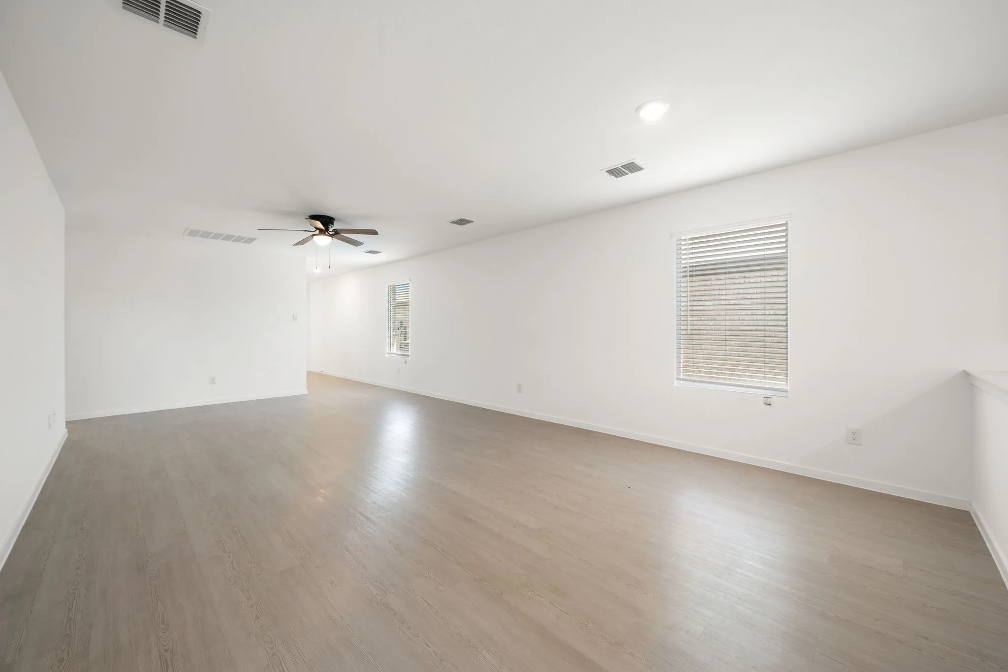Single Family Residence For Sale in Kaufman County , 3332 Watterson Way, Crandall, Texas 75114, 3 Bedroom, 2 Bathroom, 2 Garage spaces, 1,461 Sqft, built in 2025, mls#21347737, Real Estate Agent in Crandall, Homes For Sale in Kaufman county, Homes For Sale in Crandall, Realtor in Crandall Texas, Real Estate Brokerage Independent Realty Texas, Luminita Cordes Realtor