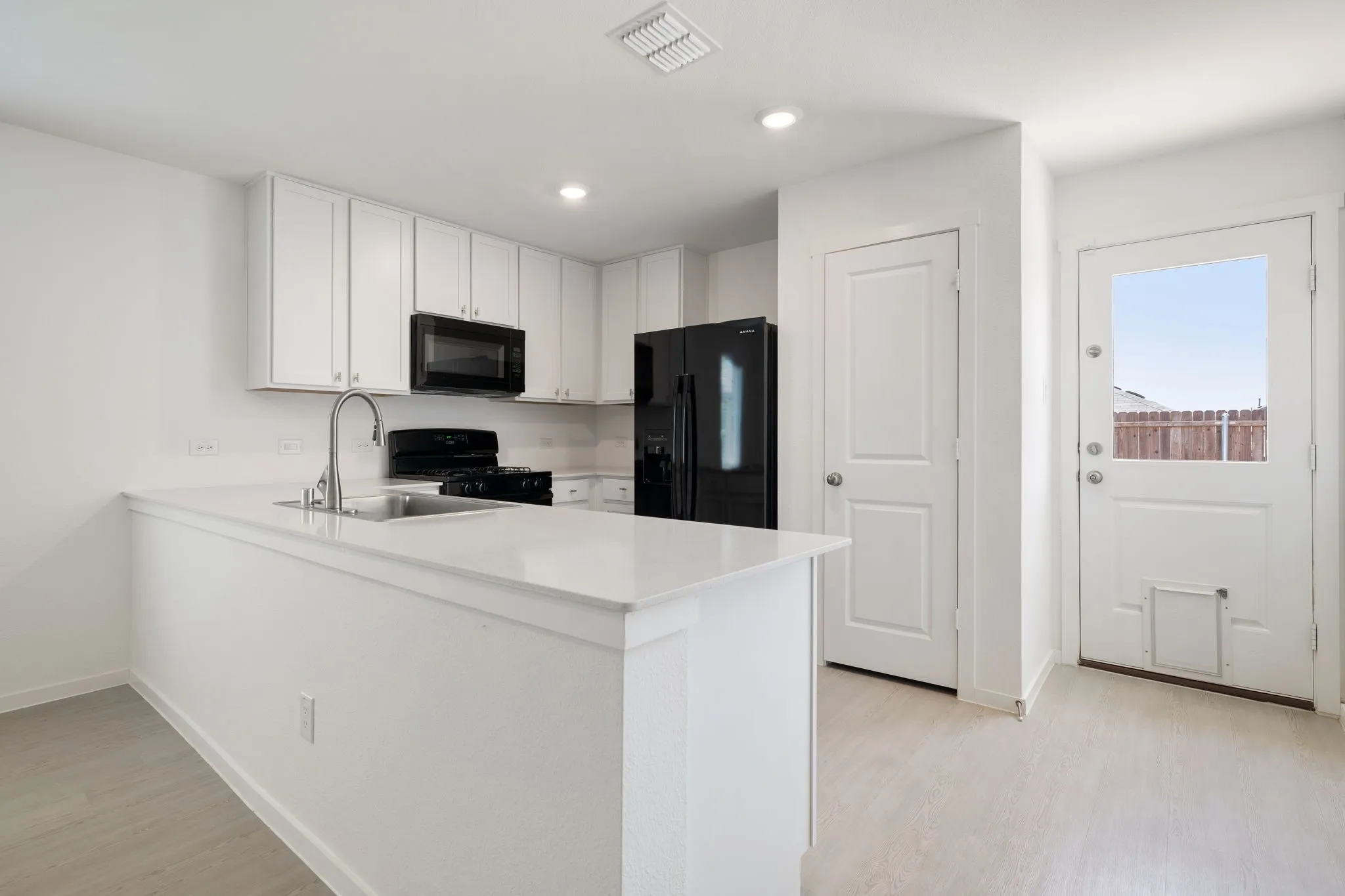 Single Family Residence For Sale in Kaufman County , 3332 Watterson Way, Crandall, Texas 75114, 3 Bedroom, 2 Bathroom, 2 Garage spaces, 1,461 Sqft, built in 2025, mls#21347737, Real Estate Agent in Crandall, Homes For Sale in Kaufman county, Homes For Sale in Crandall, Realtor in Crandall Texas, Real Estate Brokerage Independent Realty Texas, Luminita Cordes Realtor
