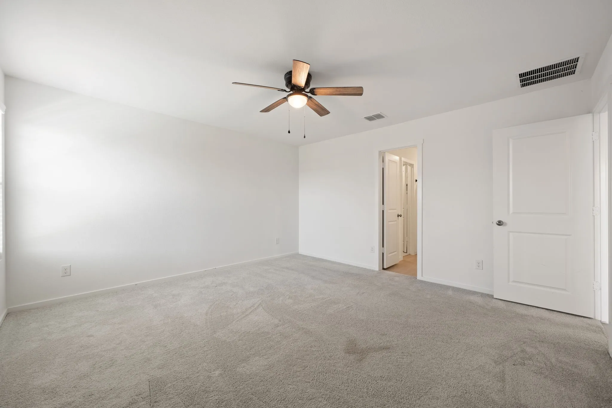 Single Family Residence For Sale in Kaufman County , 3332 Watterson Way, Crandall, Texas 75114, 3 Bedroom, 2 Bathroom, 2 Garage spaces, 1,461 Sqft, built in 2025, mls#21347737, Real Estate Agent in Crandall, Homes For Sale in Kaufman county, Homes For Sale in Crandall, Realtor in Crandall Texas, Real Estate Brokerage Independent Realty Texas, Luminita Cordes Realtor