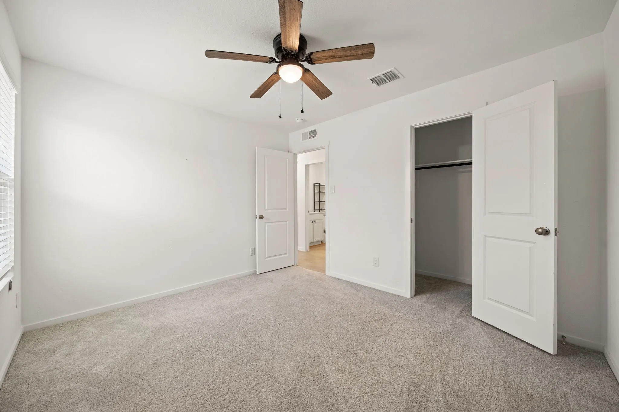 Single Family Residence For Sale in Kaufman County , 3332 Watterson Way, Crandall, Texas 75114, 3 Bedroom, 2 Bathroom, 2 Garage spaces, 1,461 Sqft, built in 2025, mls#21347737, Real Estate Agent in Crandall, Homes For Sale in Kaufman county, Homes For Sale in Crandall, Realtor in Crandall Texas, Real Estate Brokerage Independent Realty Texas, Luminita Cordes Realtor