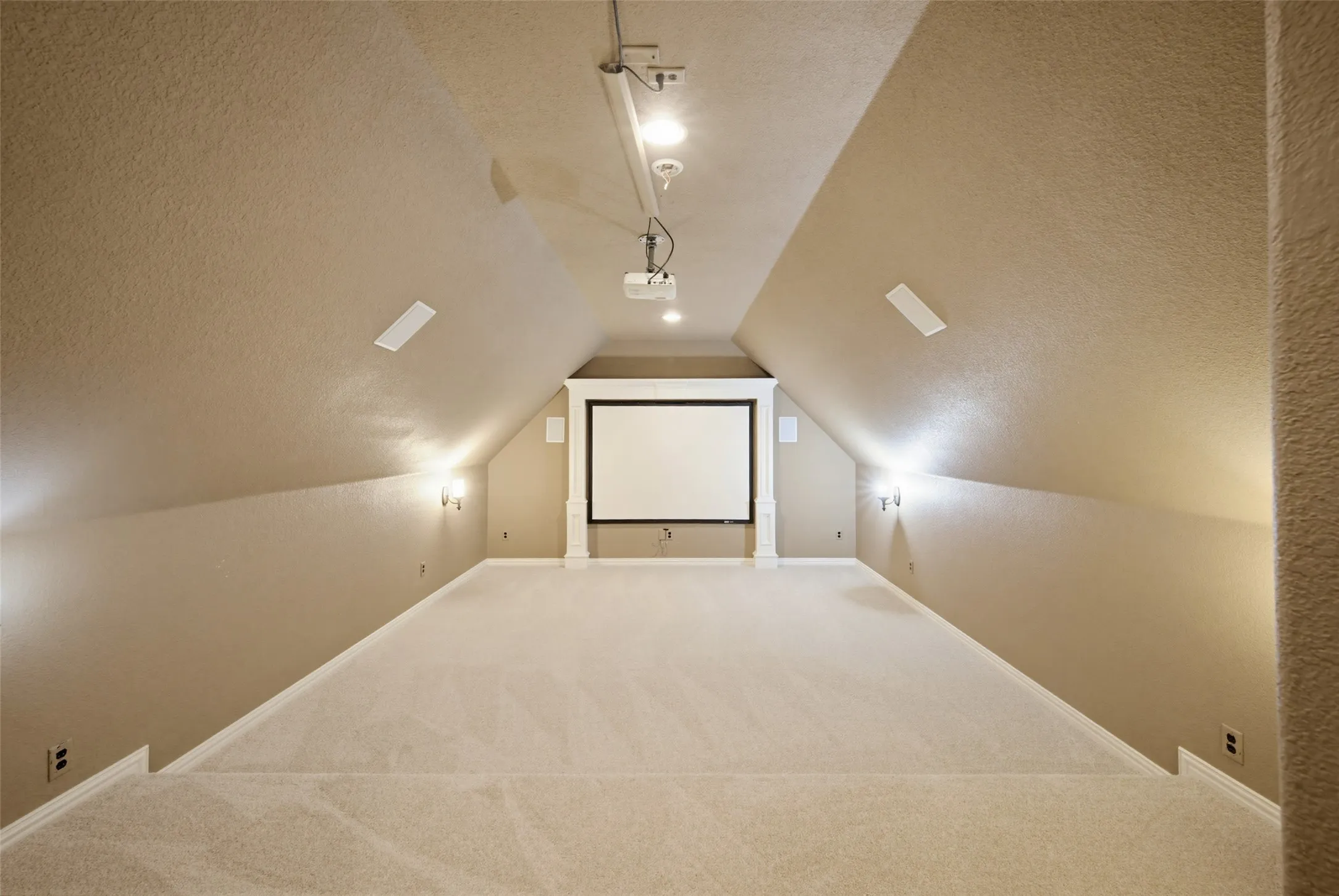 Single Family Residence For Sale in Tarrant County , 7713 Silverleaf Drive, North Richland Hills, Texas 76182, 4 Bedroom, 3 Bathroom, 3 Garage spaces, 4,376 Sqft, built in 2007, mls#21349770, Real Estate Agent in North Richland Hills, Homes For Sale in Tarrant county, Homes For Sale in North Richland Hills, Realtor in North Richland Hills Texas, Real Estate Brokerage Independent Realty Texas, Luminita Cordes Realtor