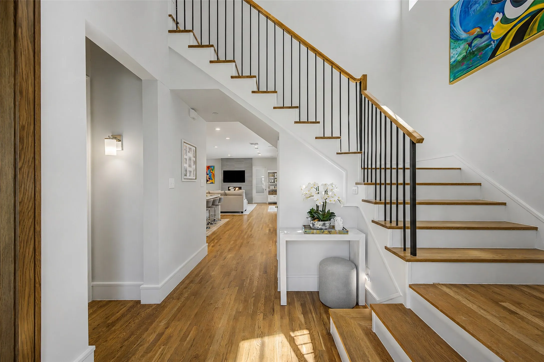 Single Family Residence For Sale in Dallas County , 3611 Northwest Parkway, University Park, Texas 75225, 4 Bedroom, 5 Bathroom, 2 Garage spaces, 4,335 Sqft, built in 2019, Price $2,049,000, mls#21339322, Real Estate Agent in University Park, Homes For Sale in Dallas county, Homes For Sale in University Park, Realtor in University Park Texas, Real Estate Brokerage Independent Realty Texas, Luminita Cordes Realtor