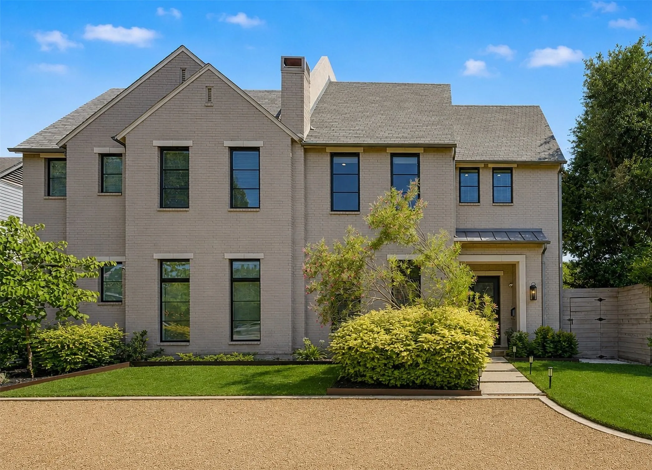 Single Family Residence For Sale in Dallas County , 3611 Northwest Parkway, University Park, Texas 75225, 4 Bedroom, 5 Bathroom, 2 Garage spaces, 4,335 Sqft, built in 2019, Price $2,049,000, mls#21339322, Real Estate Agent in University Park, Homes For Sale in Dallas county, Homes For Sale in University Park, Realtor in University Park Texas, Real Estate Brokerage Independent Realty Texas, Luminita Cordes Realtor