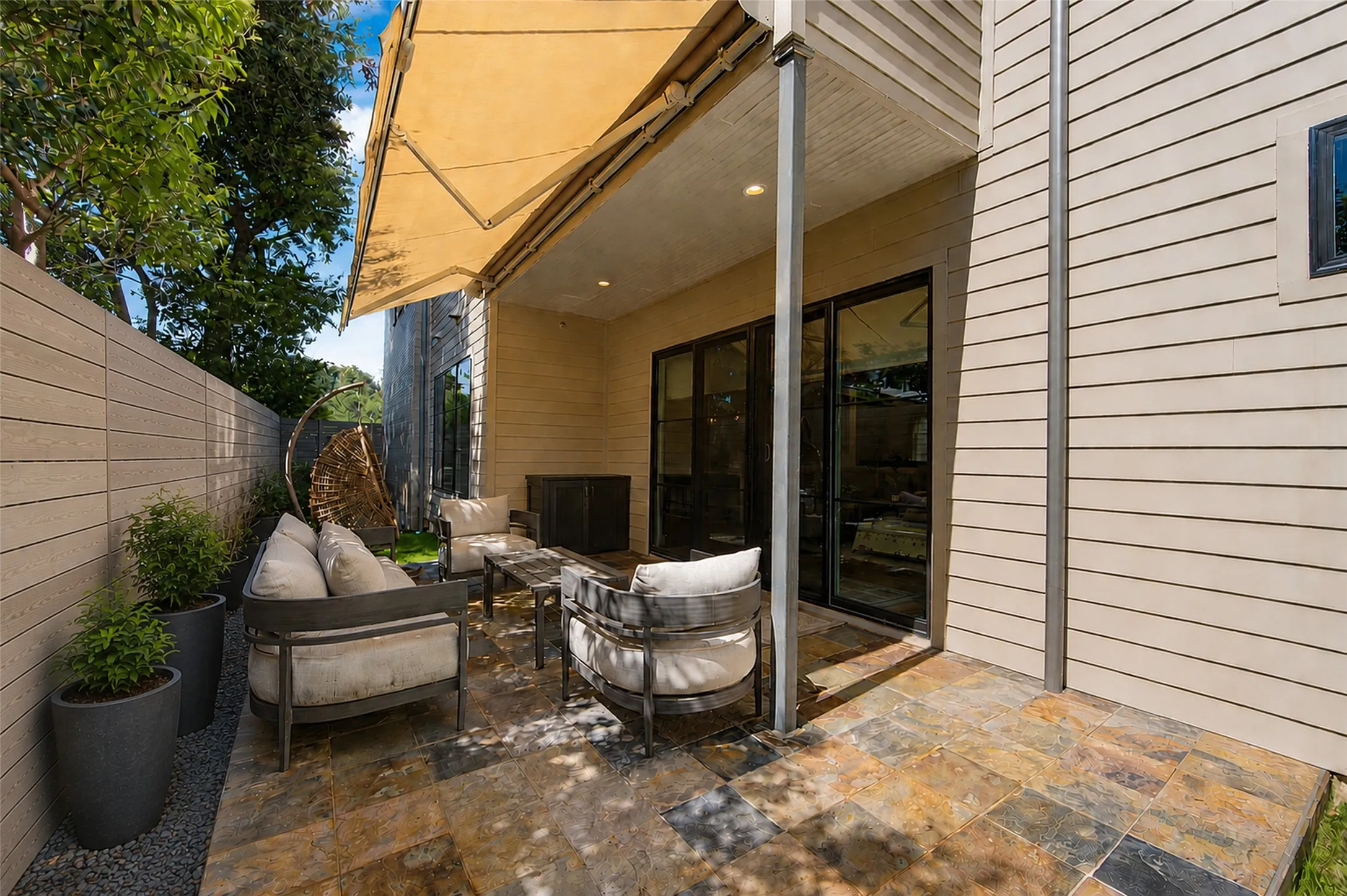 Single Family Residence For Sale in Dallas County , 3611 Northwest Parkway, University Park, Texas 75225, 4 Bedroom, 5 Bathroom, 2 Garage spaces, 4,335 Sqft, built in 2019, Price $2,049,000, mls#21339322, Real Estate Agent in University Park, Homes For Sale in Dallas county, Homes For Sale in University Park, Realtor in University Park Texas, Real Estate Brokerage Independent Realty Texas, Luminita Cordes Realtor