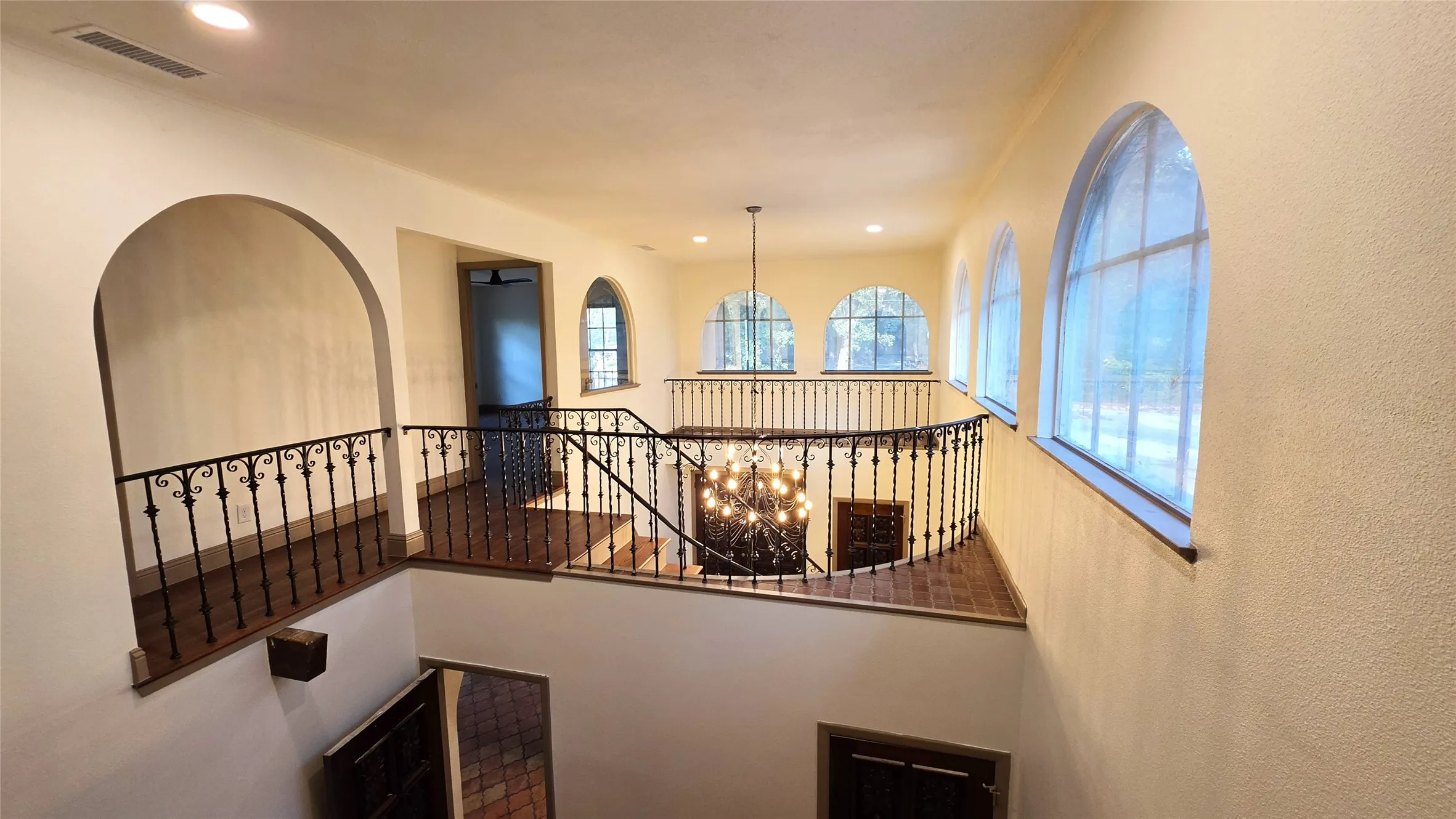 Single Family Residence For Rent in Denton County , 1815 Greenwood Drive, Denton, Texas 76209, 4 Bedroom, 4 Bathroom, Garage spaces, 2,680 Sqft, built in 1960, mls#21349790, Real Estate Agent in Denton, Homes For Rent in Denton county, Homes For Rent in Denton, Realtor in Denton Texas, Real Estate Brokerage Independent Realty Texas, Luminita Cordes Realtor