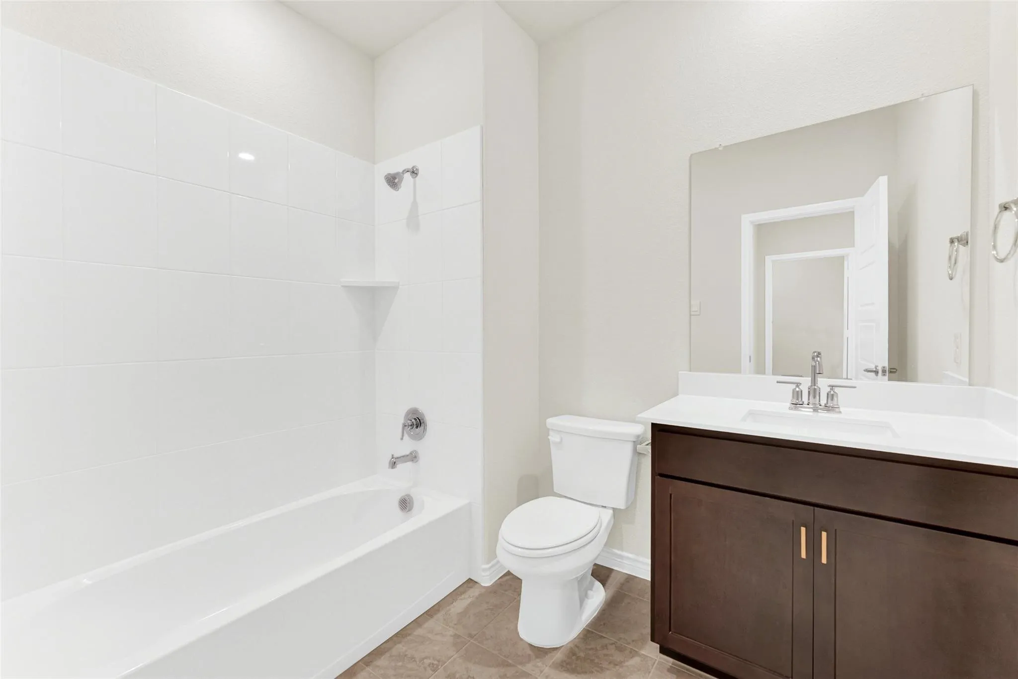 Townhouse For Rent in Rockwall County , 1328 Kimzey Street, Royse City, Texas 75189, 3 Bedroom, 3 Bathroom, 2 Garage spaces, 1,893 Sqft, built in 2024, mls#21348017, Real Estate Agent in Royse City, Homes For Rent in Rockwall county, Homes For Rent in Royse City, Realtor in Royse City Texas, Real Estate Brokerage Independent Realty Texas, Luminita Cordes Realtor