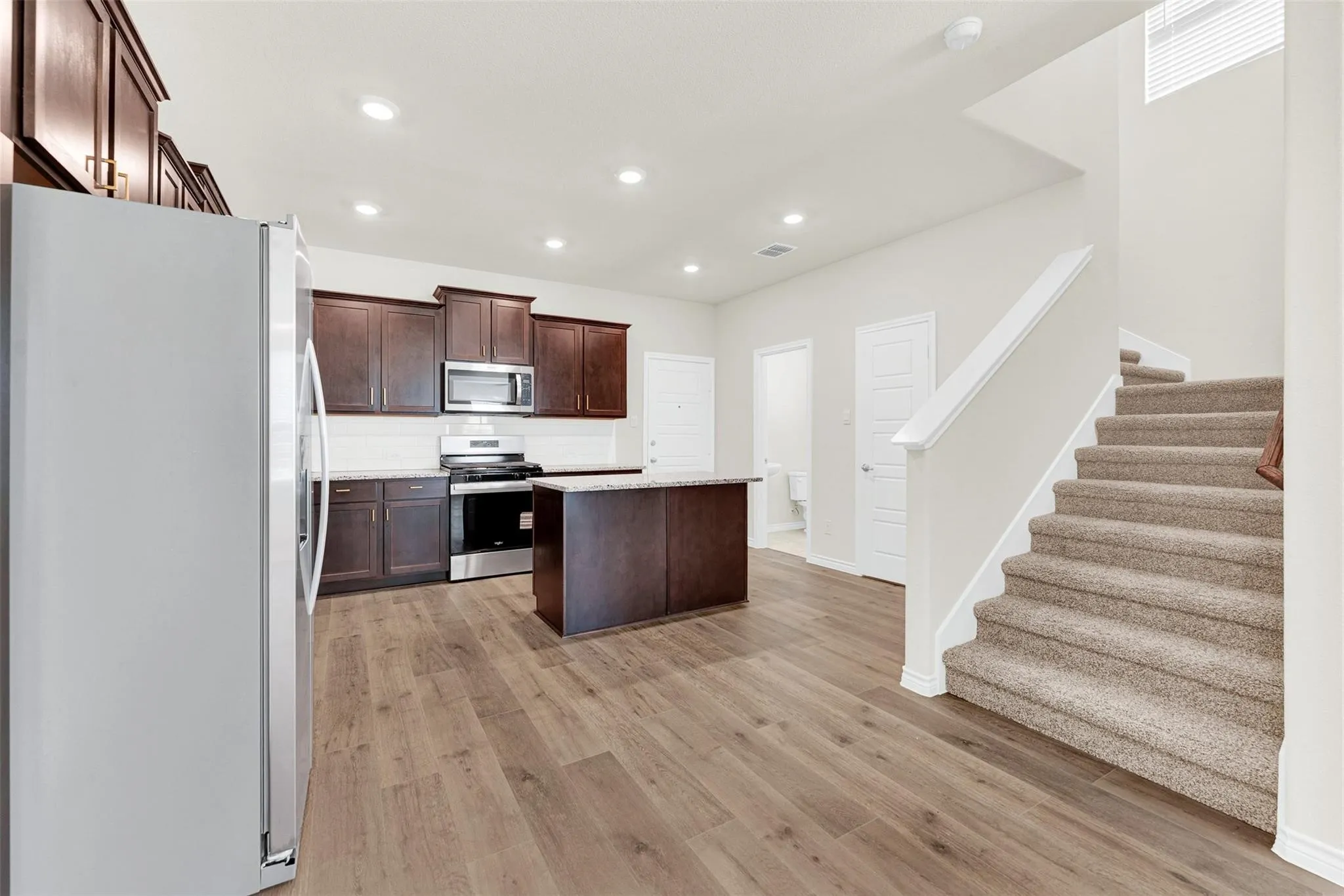 Townhouse For Rent in Rockwall County , 1328 Kimzey Street, Royse City, Texas 75189, 3 Bedroom, 3 Bathroom, 2 Garage spaces, 1,893 Sqft, built in 2024, mls#21348017, Real Estate Agent in Royse City, Homes For Rent in Rockwall county, Homes For Rent in Royse City, Realtor in Royse City Texas, Real Estate Brokerage Independent Realty Texas, Luminita Cordes Realtor