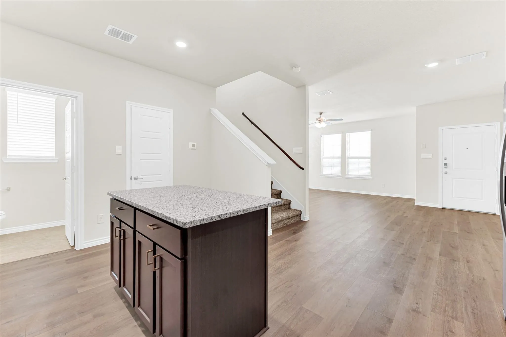 Townhouse For Rent in Rockwall County , 1328 Kimzey Street, Royse City, Texas 75189, 3 Bedroom, 3 Bathroom, 2 Garage spaces, 1,893 Sqft, built in 2024, mls#21348017, Real Estate Agent in Royse City, Homes For Rent in Rockwall county, Homes For Rent in Royse City, Realtor in Royse City Texas, Real Estate Brokerage Independent Realty Texas, Luminita Cordes Realtor