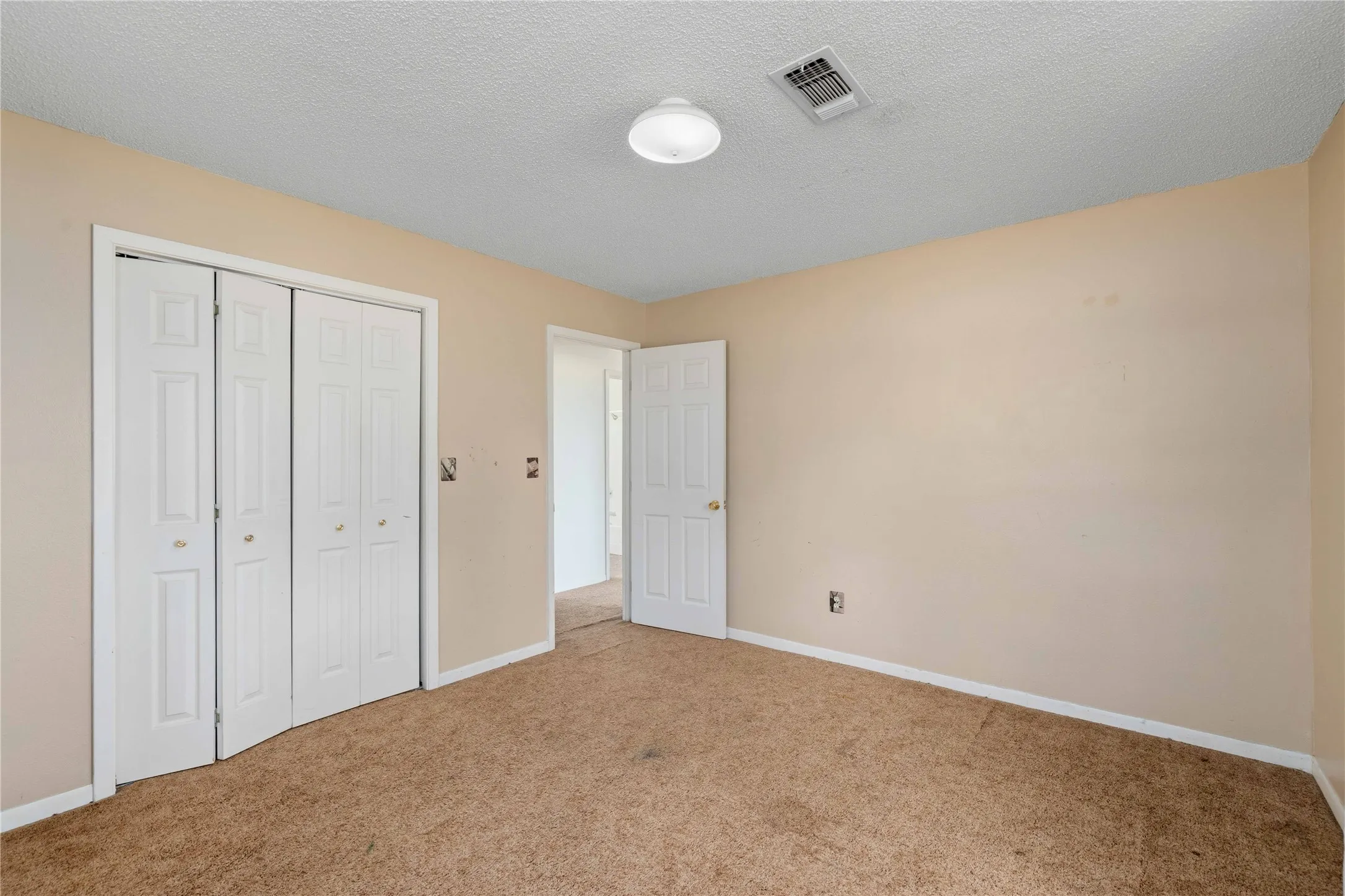 Single Family Residence For Sale in Brown County , 6070 Fm 3021, Brownwood, Texas 76801, 3 Bedroom, 2 Bathroom, Garage spaces, 1,469 Sqft, built in 2007, mls#21349802, Real Estate Agent in Brownwood, Homes For Sale in Brown county, Homes For Sale in Brownwood, Realtor in Brownwood Texas, Real Estate Brokerage Independent Realty Texas, Luminita Cordes Realtor