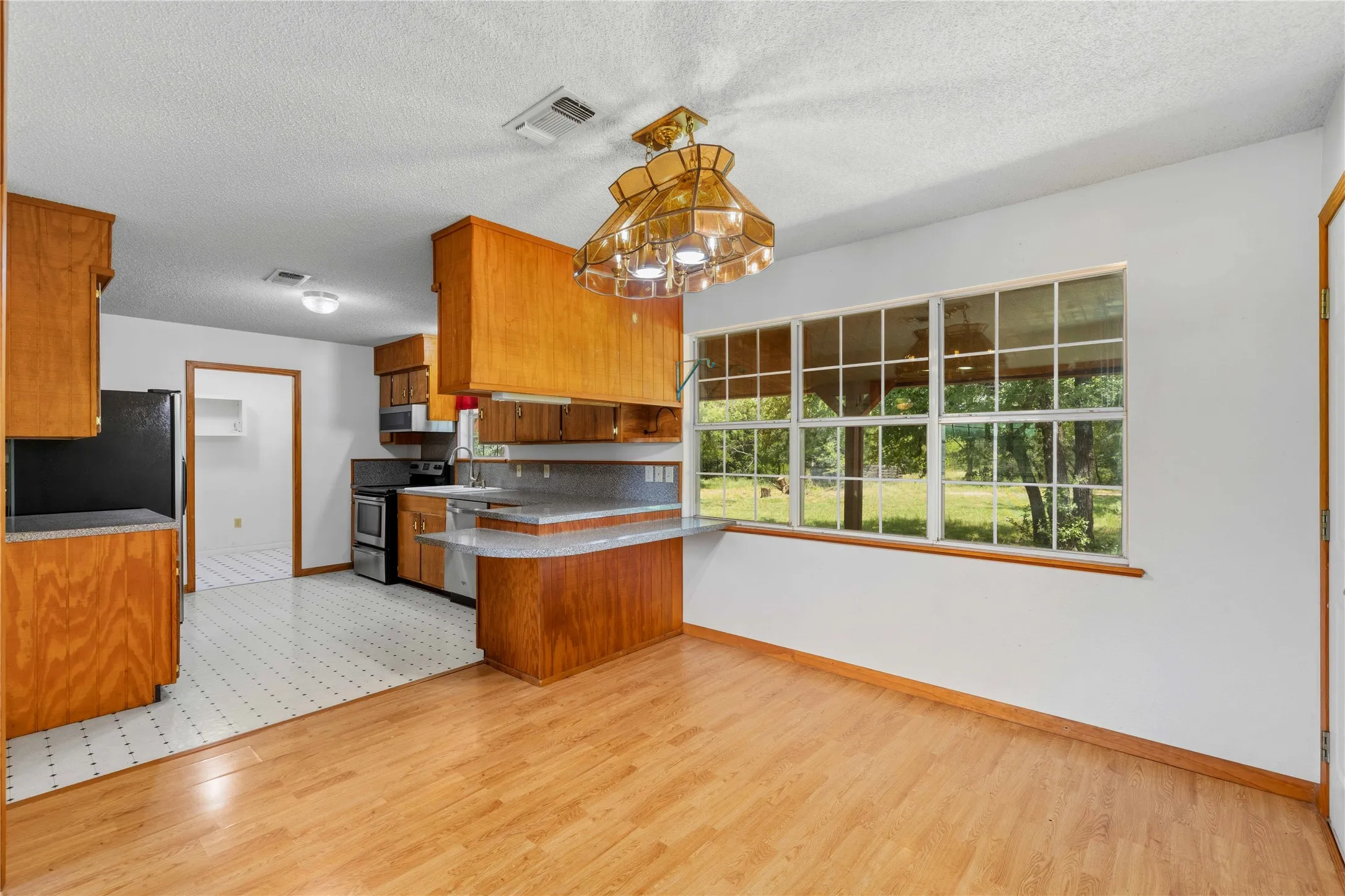 Single Family Residence For Sale in Brown County , 6070 Fm 3021, Brownwood, Texas 76801, 3 Bedroom, 2 Bathroom, Garage spaces, 1,469 Sqft, built in 2007, mls#21349802, Real Estate Agent in Brownwood, Homes For Sale in Brown county, Homes For Sale in Brownwood, Realtor in Brownwood Texas, Real Estate Brokerage Independent Realty Texas, Luminita Cordes Realtor