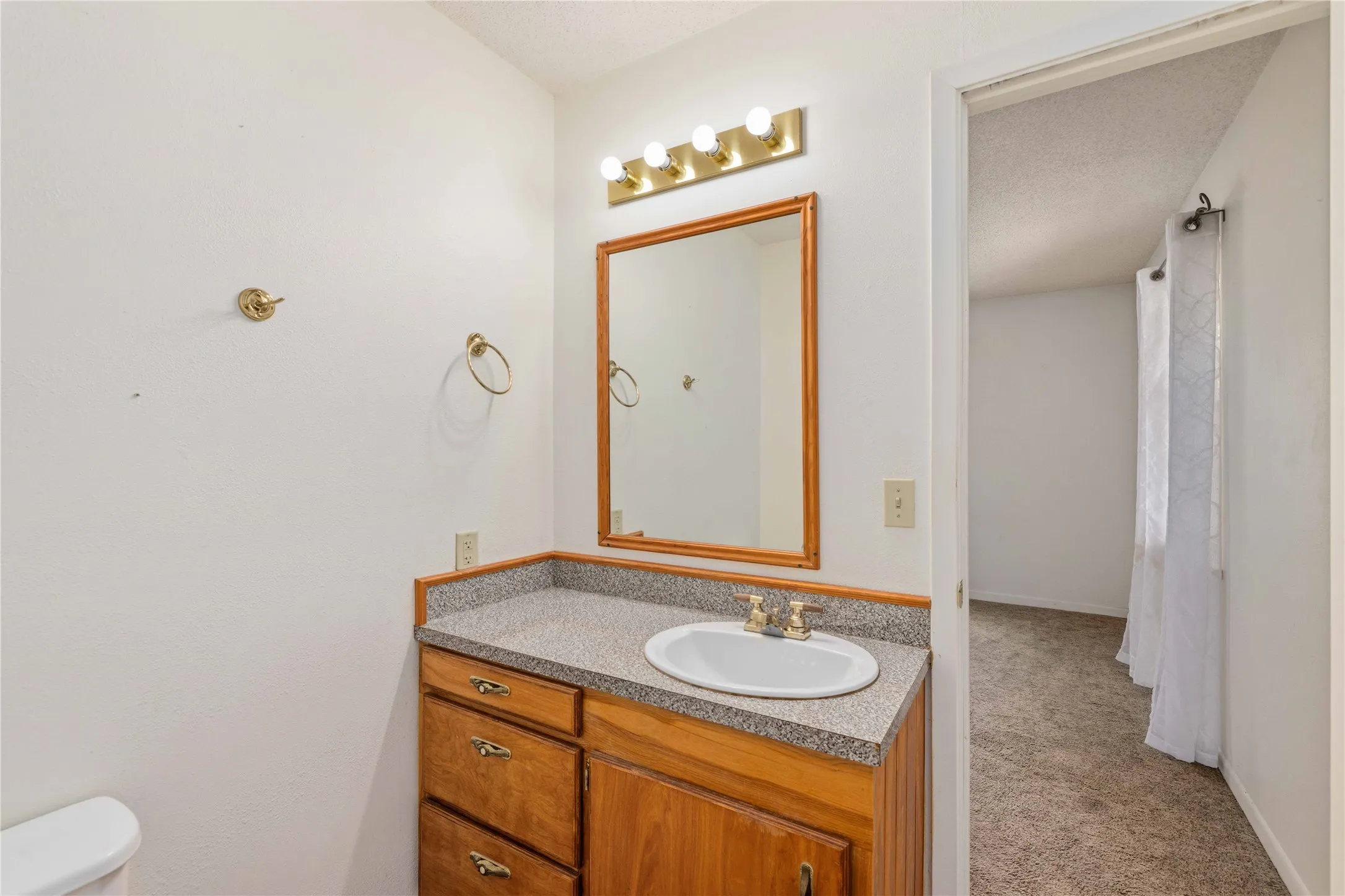 Single Family Residence For Sale in Brown County , 6070 Fm 3021, Brownwood, Texas 76801, 3 Bedroom, 2 Bathroom, Garage spaces, 1,469 Sqft, built in 2007, mls#21349802, Real Estate Agent in Brownwood, Homes For Sale in Brown county, Homes For Sale in Brownwood, Realtor in Brownwood Texas, Real Estate Brokerage Independent Realty Texas, Luminita Cordes Realtor