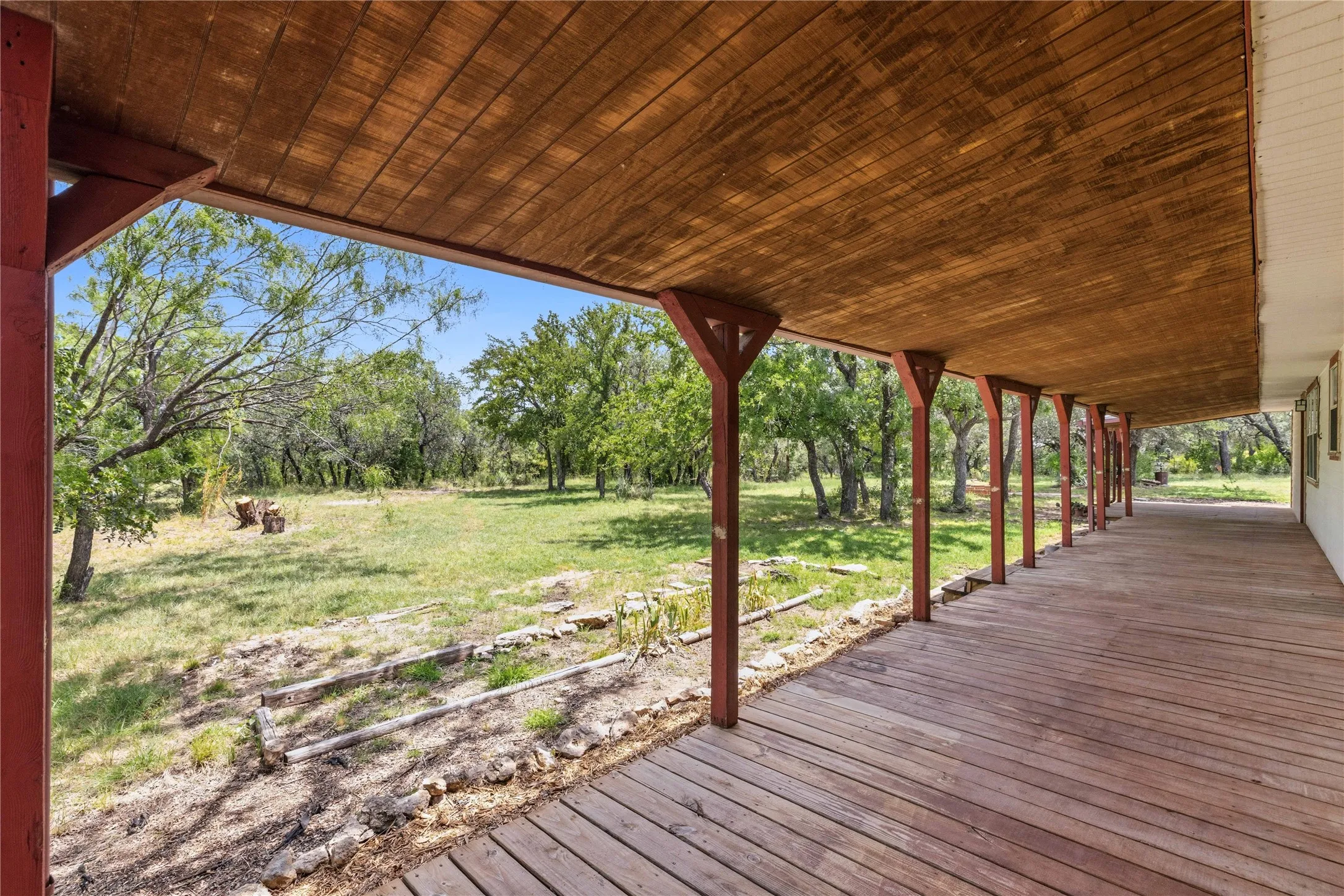 Single Family Residence For Sale in Brown County , 6070 Fm 3021, Brownwood, Texas 76801, 3 Bedroom, 2 Bathroom, Garage spaces, 1,469 Sqft, built in 2007, mls#21349802, Real Estate Agent in Brownwood, Homes For Sale in Brown county, Homes For Sale in Brownwood, Realtor in Brownwood Texas, Real Estate Brokerage Independent Realty Texas, Luminita Cordes Realtor