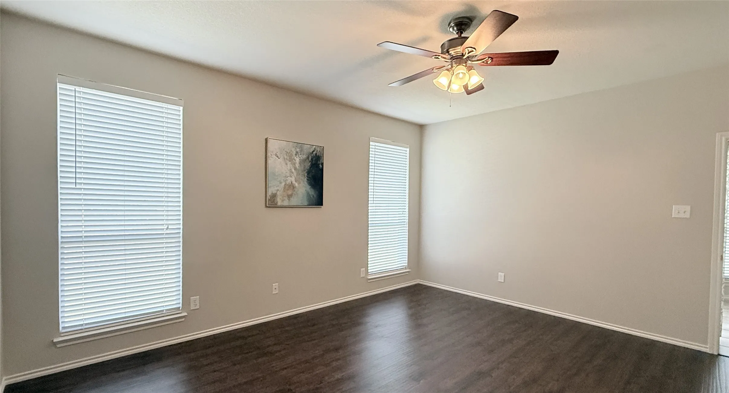 Single Family Residence For Sale in Tarrant County , 7901 Roswell Court, Arlington, Texas 76002, 4 Bedroom, 2 Bathroom, 2 Garage spaces, 1,776 Sqft, built in 2006, mls#21349597, Real Estate Agent in Arlington, Homes For Sale in Tarrant county, Homes For Sale in Arlington, Realtor in Arlington Texas, Real Estate Brokerage Independent Realty Texas, Luminita Cordes Realtor