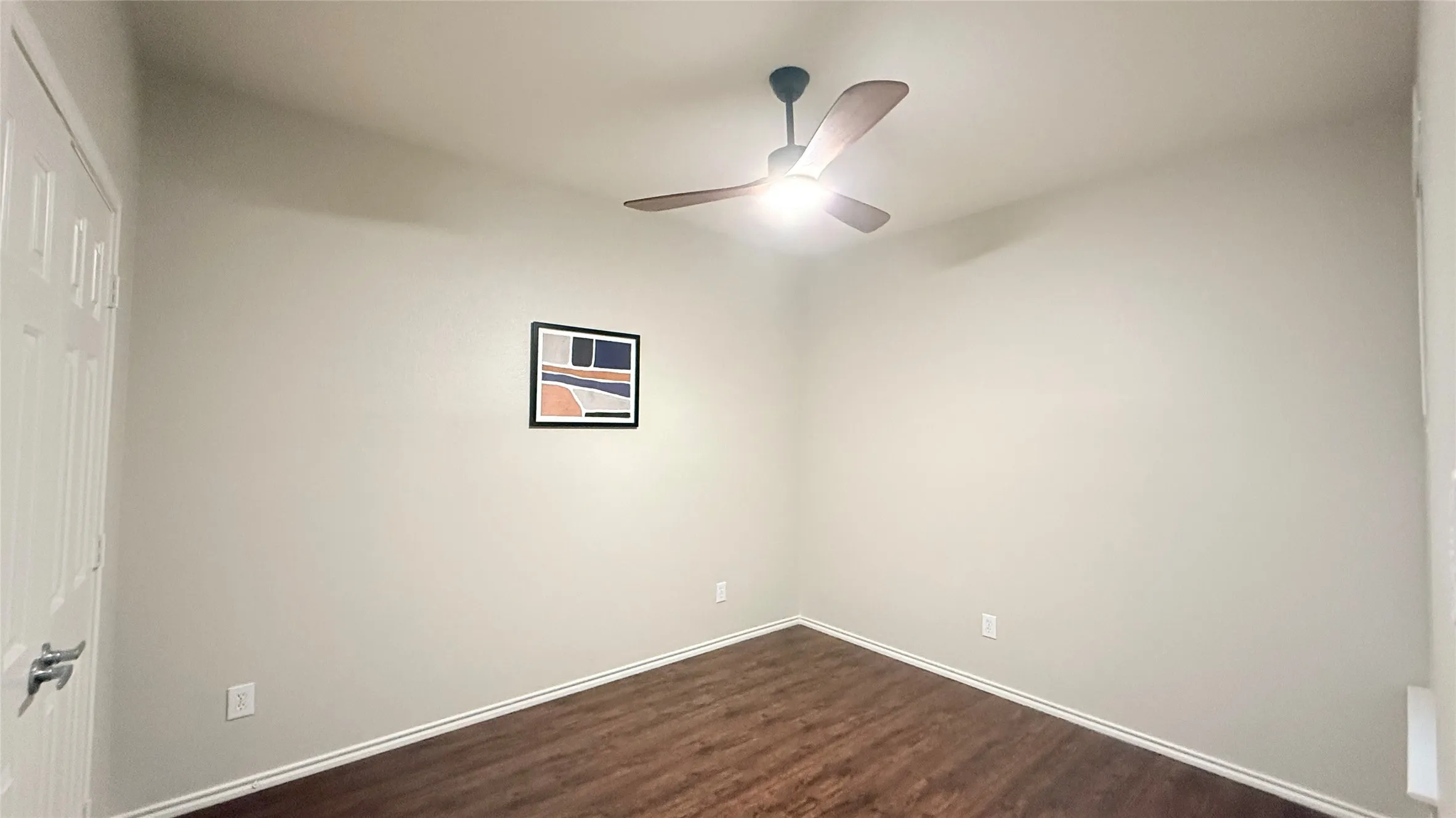 Single Family Residence For Sale in Tarrant County , 7901 Roswell Court, Arlington, Texas 76002, 4 Bedroom, 2 Bathroom, 2 Garage spaces, 1,776 Sqft, built in 2006, mls#21349597, Real Estate Agent in Arlington, Homes For Sale in Tarrant county, Homes For Sale in Arlington, Realtor in Arlington Texas, Real Estate Brokerage Independent Realty Texas, Luminita Cordes Realtor