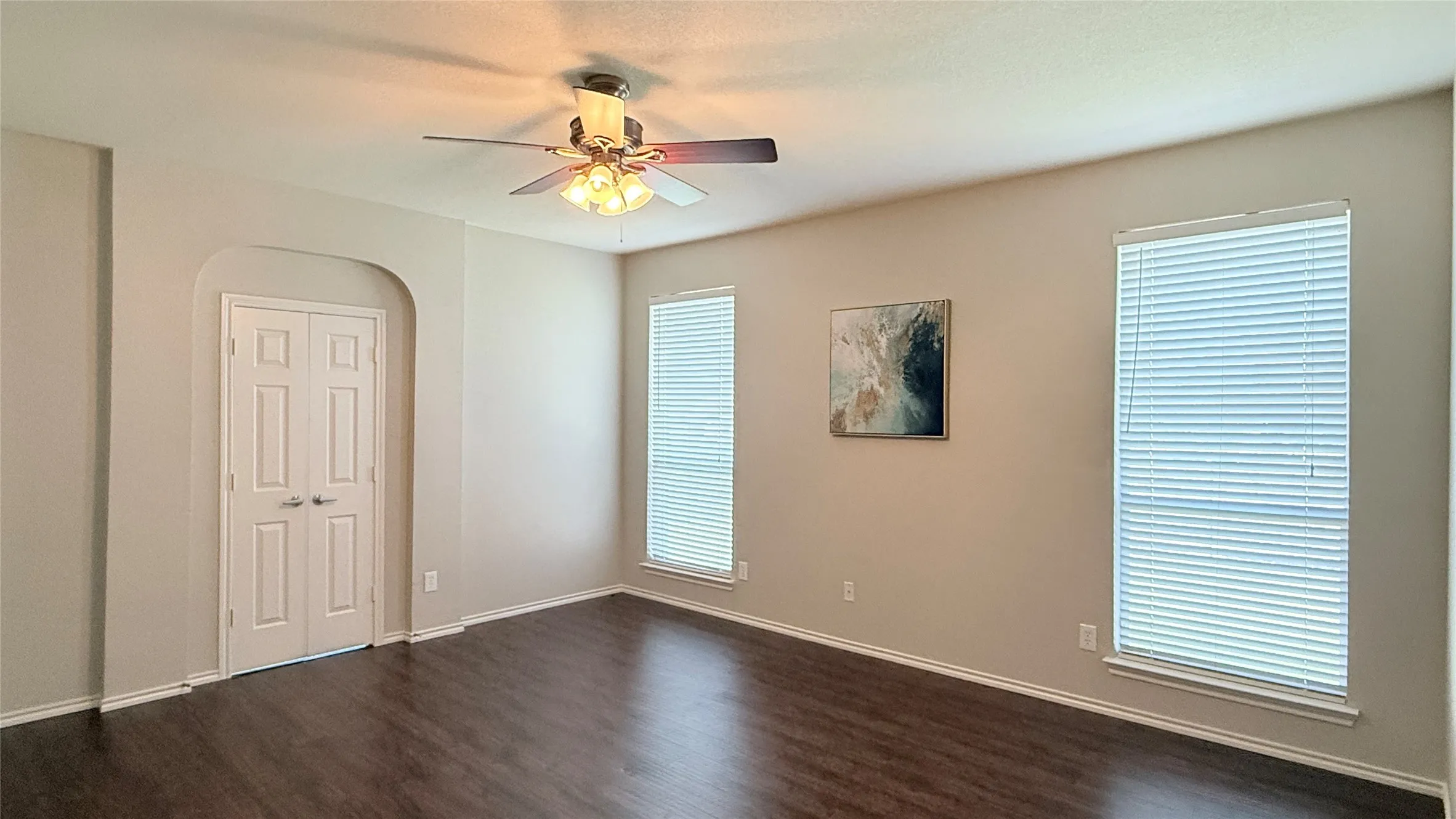 Single Family Residence For Sale in Tarrant County , 7901 Roswell Court, Arlington, Texas 76002, 4 Bedroom, 2 Bathroom, 2 Garage spaces, 1,776 Sqft, built in 2006, mls#21349597, Real Estate Agent in Arlington, Homes For Sale in Tarrant county, Homes For Sale in Arlington, Realtor in Arlington Texas, Real Estate Brokerage Independent Realty Texas, Luminita Cordes Realtor