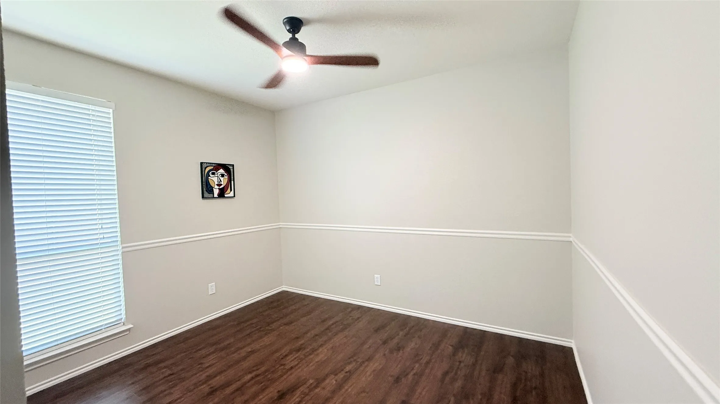 Single Family Residence For Sale in Tarrant County , 7901 Roswell Court, Arlington, Texas 76002, 4 Bedroom, 2 Bathroom, 2 Garage spaces, 1,776 Sqft, built in 2006, mls#21349597, Real Estate Agent in Arlington, Homes For Sale in Tarrant county, Homes For Sale in Arlington, Realtor in Arlington Texas, Real Estate Brokerage Independent Realty Texas, Luminita Cordes Realtor