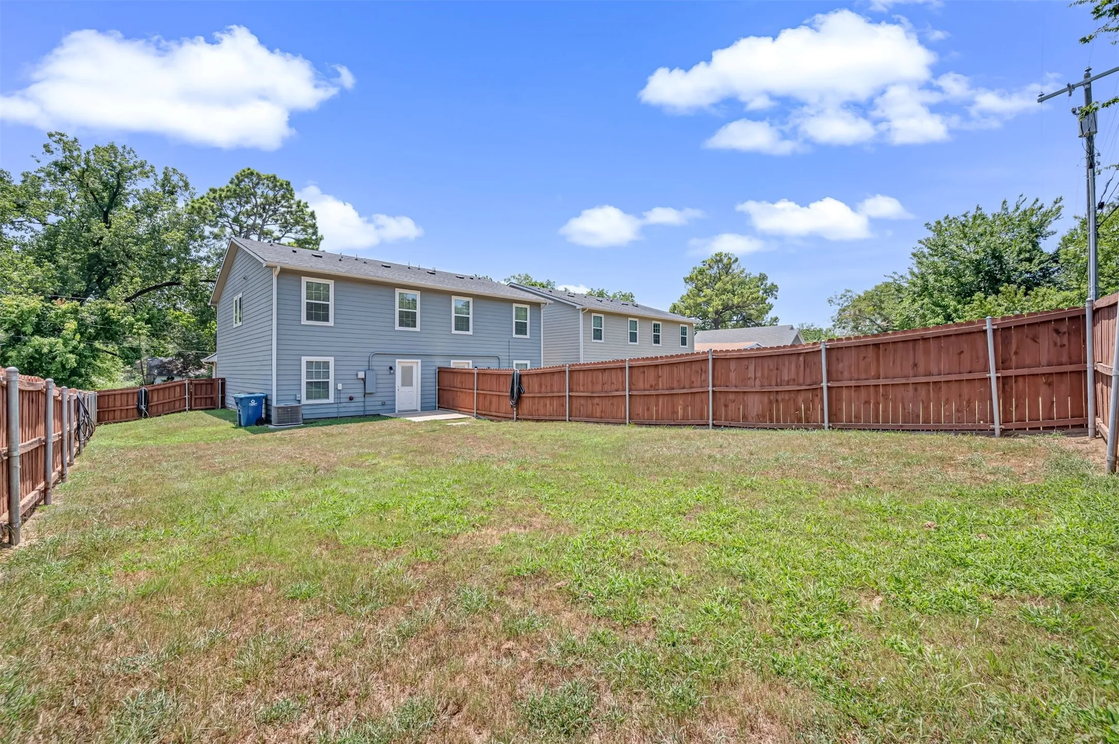 Duplex For Sale in Grayson County , 901-903 W Collins Street, Denison, Texas 75020, 6 Bedroom, 6 Bathroom, 1 Garage spaces, 0 Sqft, built in 2021, mls#21349783, Real Estate Agent in Denison, Homes For Sale in Grayson county, Homes For Sale in Denison, Realtor in Denison Texas, Real Estate Brokerage Independent Realty Texas, Luminita Cordes Realtor