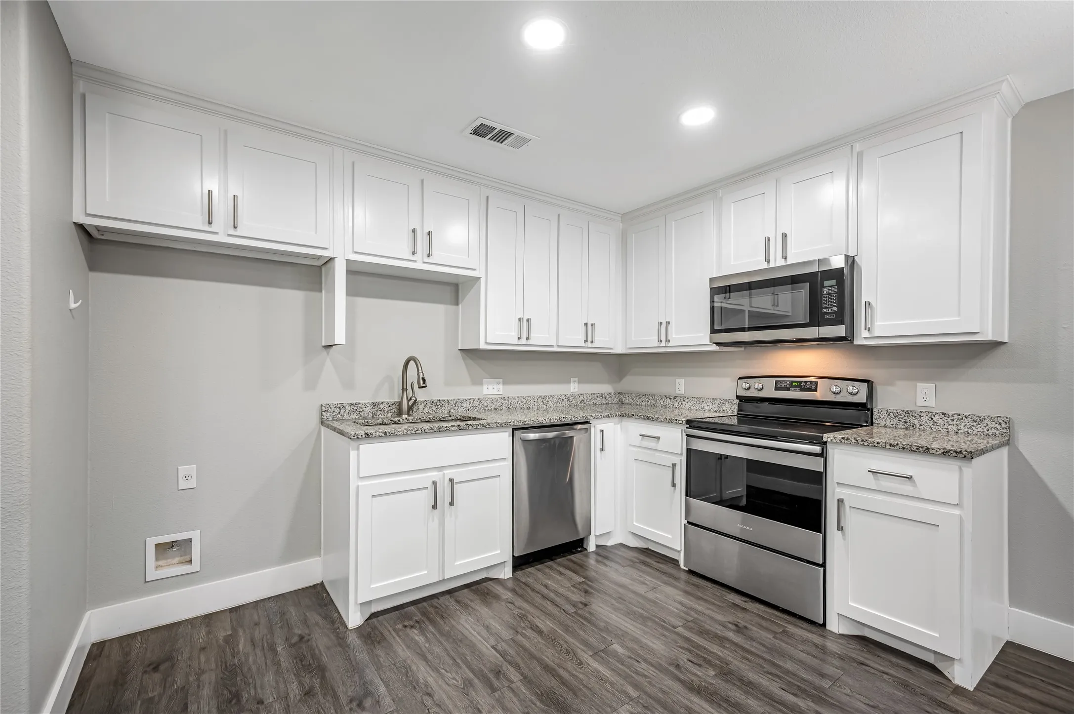 Duplex For Sale in Grayson County , 901-903 W Collins Street, Denison, Texas 75020, 6 Bedroom, 6 Bathroom, 1 Garage spaces, 0 Sqft, built in 2021, mls#21349783, Real Estate Agent in Denison, Homes For Sale in Grayson county, Homes For Sale in Denison, Realtor in Denison Texas, Real Estate Brokerage Independent Realty Texas, Luminita Cordes Realtor