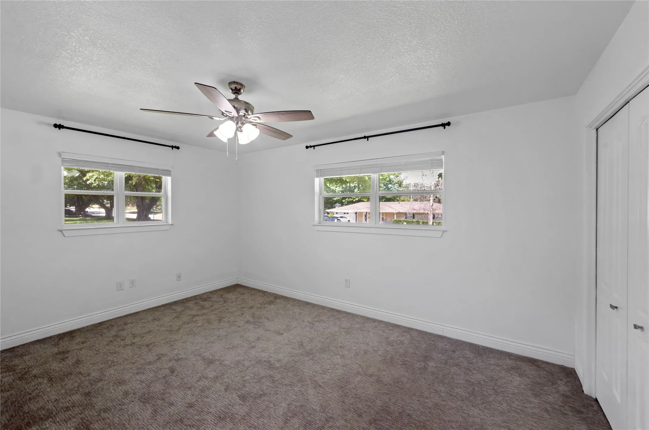 Single Family Residence For Sale in Montague County , 505 Galia Street, Bowie, Texas 76230, 3 Bedroom, 2 Bathroom, 2 Garage spaces, 1,555 Sqft, built in 1971, mls#21343409, Real Estate Agent in Bowie, Homes For Sale in Montague county, Homes For Sale in Bowie, Realtor in Bowie Texas, Real Estate Brokerage Independent Realty Texas, Luminita Cordes Realtor