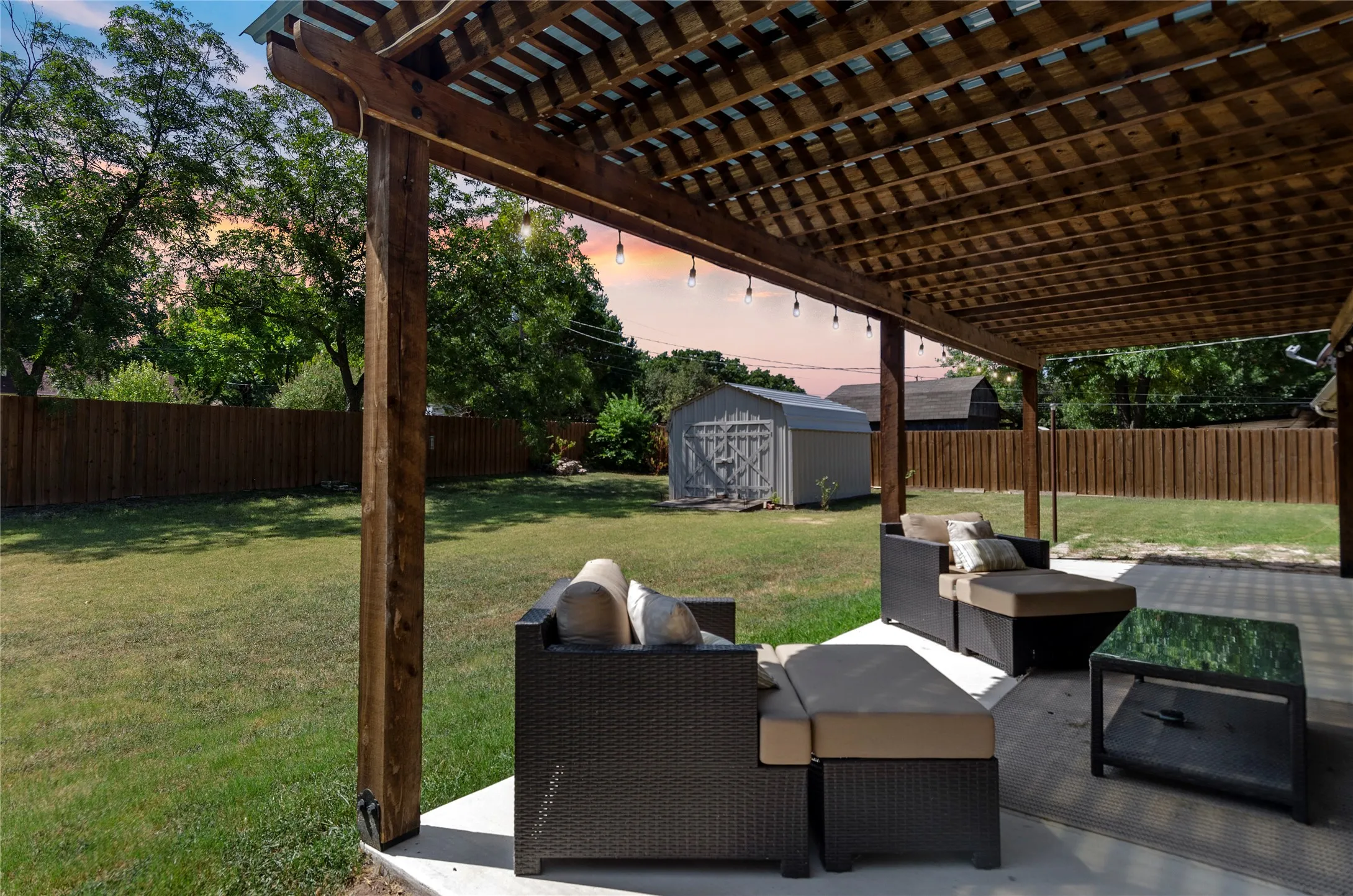 Single Family Residence For Sale in Montague County , 505 Galia Street, Bowie, Texas 76230, 3 Bedroom, 2 Bathroom, 2 Garage spaces, 1,555 Sqft, built in 1971, mls#21343409, Real Estate Agent in Bowie, Homes For Sale in Montague county, Homes For Sale in Bowie, Realtor in Bowie Texas, Real Estate Brokerage Independent Realty Texas, Luminita Cordes Realtor