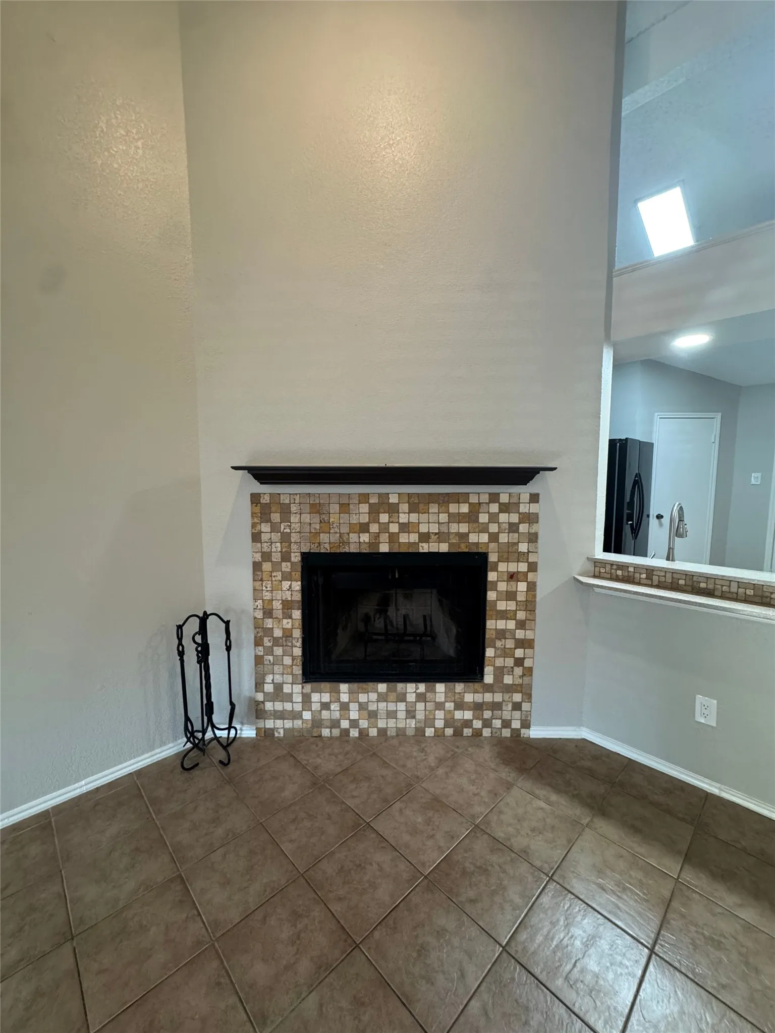 Duplex For Rent in Tarrant County , 1120 Highpoint Road, Bedford, Texas 76022, 2 Bedroom, 2 Bathroom, Garage spaces, 1,275 Sqft, built in 1984, mls#21349825, Real Estate Agent in Bedford, Homes For Rent in Tarrant county, Homes For Rent in Bedford, Realtor in Bedford Texas, Real Estate Brokerage Independent Realty Texas, Luminita Cordes Realtor