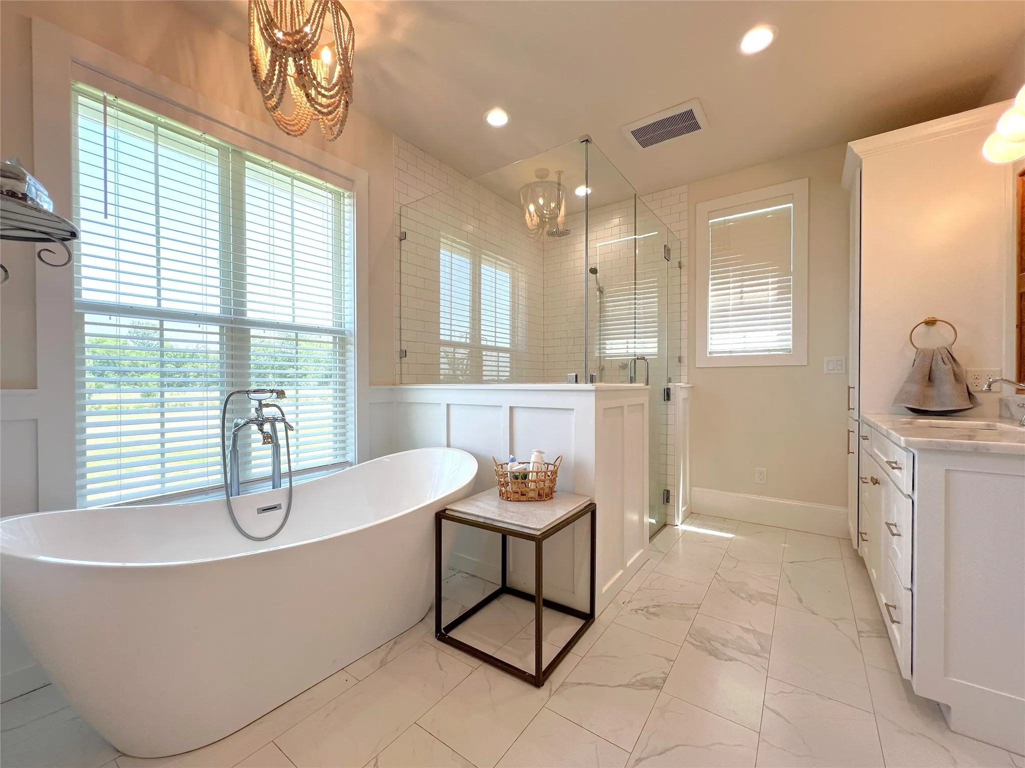 Single Family Residence For Sale in Hopkins County , 2168 I-30 W, Sulphur Springs, Texas 75482, 4 Bedroom, 3 Bathroom, 2 Garage spaces, 2,700 Sqft, built in 2022, mls#21338439, Real Estate Agent in Sulphur Springs, Homes For Sale in Hopkins county, Homes For Sale in Sulphur Springs, Realtor in Sulphur Springs Texas, Real Estate Brokerage Independent Realty Texas, Luminita Cordes Realtor