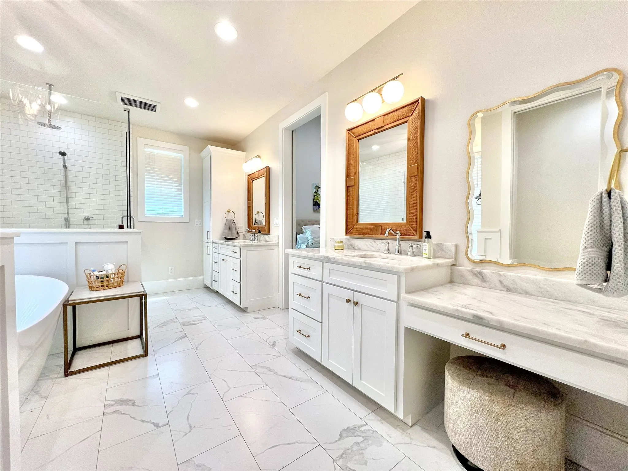 Single Family Residence For Sale in Hopkins County , 2168 I-30 W, Sulphur Springs, Texas 75482, 4 Bedroom, 3 Bathroom, 2 Garage spaces, 2,700 Sqft, built in 2022, mls#21338439, Real Estate Agent in Sulphur Springs, Homes For Sale in Hopkins county, Homes For Sale in Sulphur Springs, Realtor in Sulphur Springs Texas, Real Estate Brokerage Independent Realty Texas, Luminita Cordes Realtor