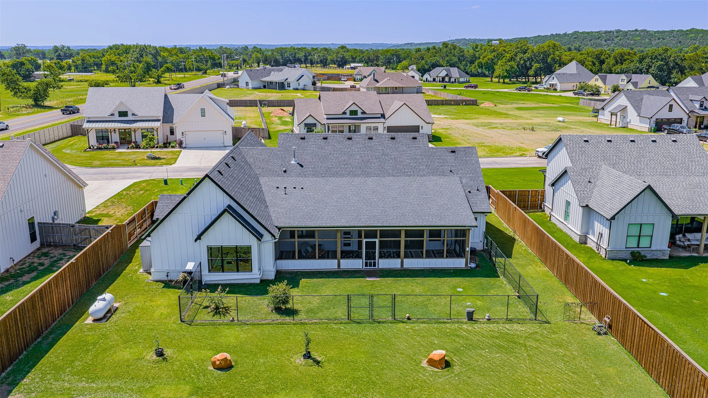 Single Family Residence For Sale in Somervell County , 1028 County Road 337, Glen Rose, Texas 76043, 3 Bedroom, 3 Bathroom, 2 Garage spaces, 2,700 Sqft, built in 2023, mls#21345615, Real Estate Agent in Glen Rose, Homes For Sale in Somervell county, Homes For Sale in Glen Rose, Realtor in Glen Rose Texas, Real Estate Brokerage Independent Realty Texas, Luminita Cordes Realtor