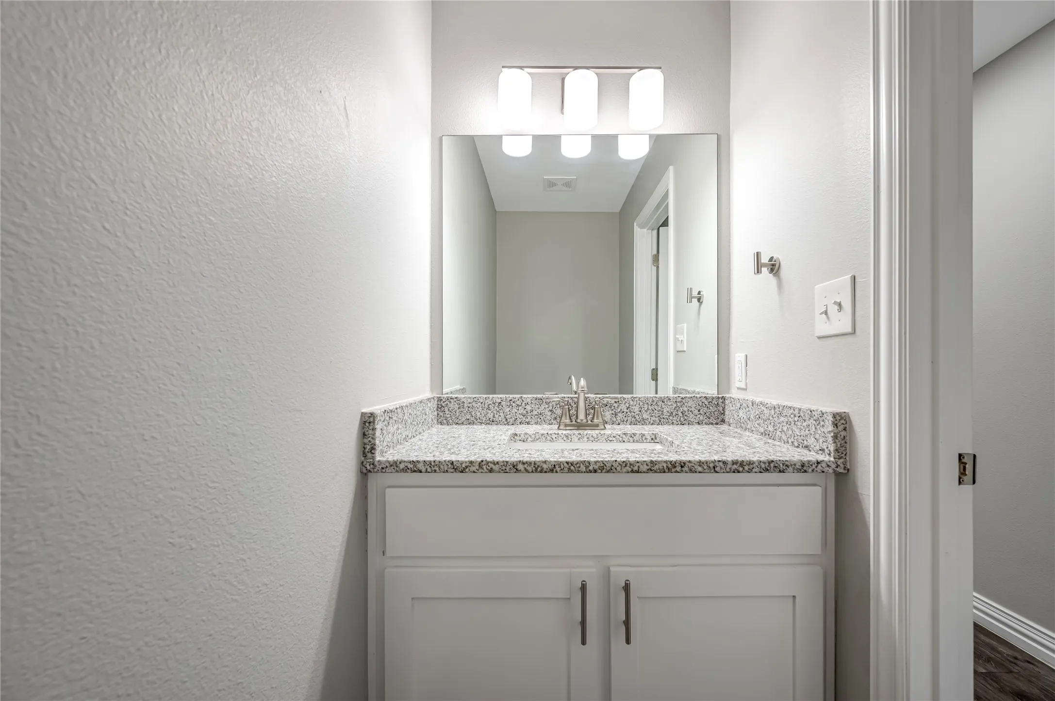 Duplex For Sale in Grayson County , 905-907 W Collins Street, Denison, Texas 75020, 6 Bedroom, 6 Bathroom, 1 Garage spaces, 0 Sqft, built in 2021, mls#21349815, Real Estate Agent in Denison, Homes For Sale in Grayson county, Homes For Sale in Denison, Realtor in Denison Texas, Real Estate Brokerage Independent Realty Texas, Luminita Cordes Realtor