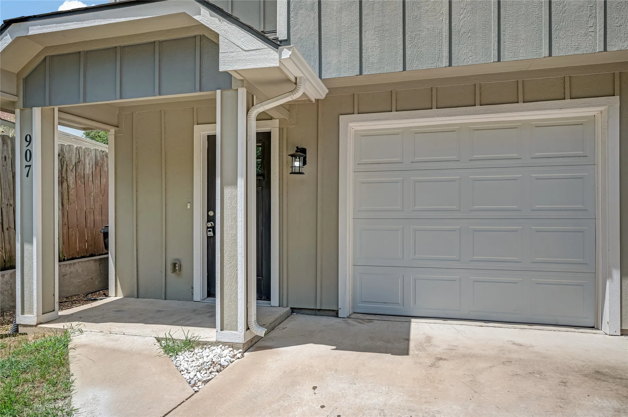 Duplex For Sale in Grayson County , 905-907 W Collins Street, Denison, Texas 75020, 6 Bedroom, 6 Bathroom, 1 Garage spaces, 0 Sqft, built in 2021, mls#21349815, Real Estate Agent in Denison, Homes For Sale in Grayson county, Homes For Sale in Denison, Realtor in Denison Texas, Real Estate Brokerage Independent Realty Texas, Luminita Cordes Realtor