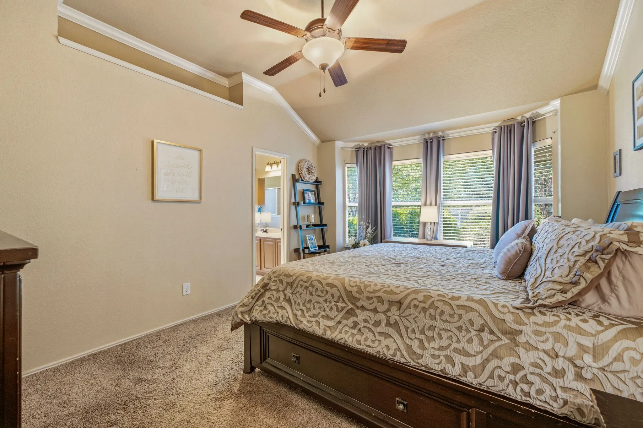 Single Family Residence For Sale in Hood County , 200 Jacinth Lane, Granbury, Texas 76049, 3 Bedroom, 2 Bathroom, 2 Garage spaces, 1,538 Sqft, built in 2008, mls#21349752, Real Estate Agent in Granbury, Homes For Sale in Hood county, Homes For Sale in Granbury, Realtor in Granbury Texas, Real Estate Brokerage Independent Realty Texas, Luminita Cordes Realtor
