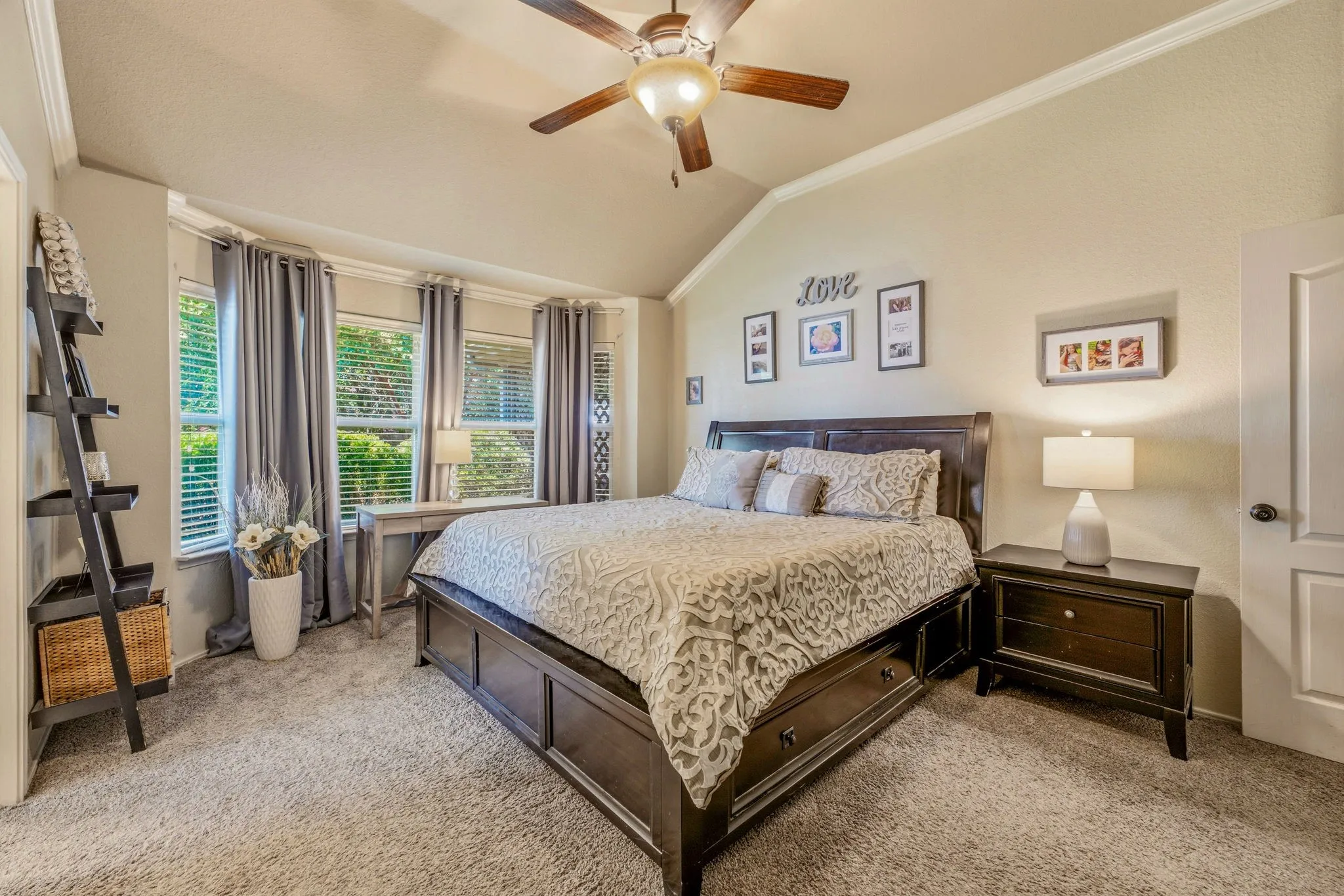 Single Family Residence For Sale in Hood County , 200 Jacinth Lane, Granbury, Texas 76049, 3 Bedroom, 2 Bathroom, 2 Garage spaces, 1,538 Sqft, built in 2008, mls#21349752, Real Estate Agent in Granbury, Homes For Sale in Hood county, Homes For Sale in Granbury, Realtor in Granbury Texas, Real Estate Brokerage Independent Realty Texas, Luminita Cordes Realtor