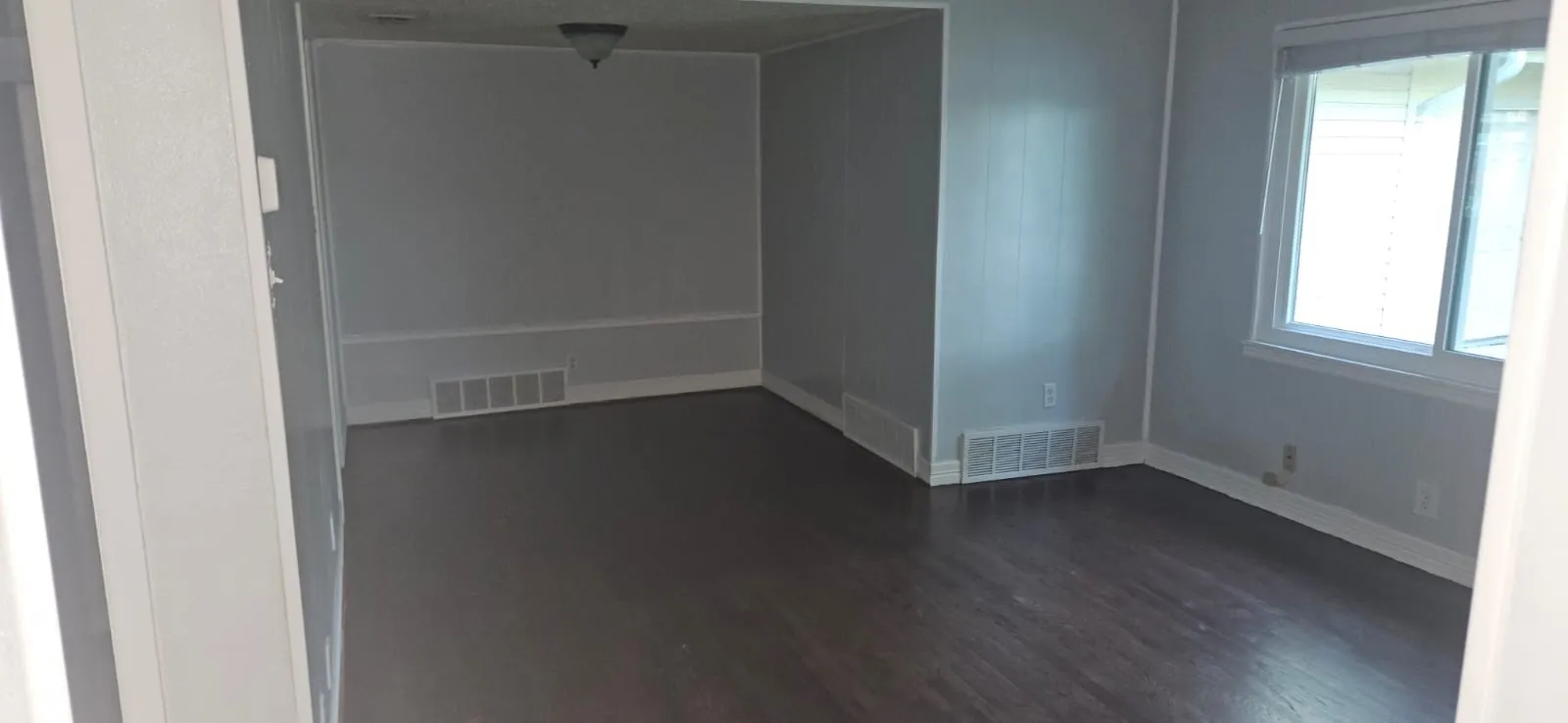 Single Family Residence For Rent in Dallas County , 1214 Burleson Street, Grand Prairie, Texas 75050, 3 Bedroom, 2 Bathroom, Garage spaces, 1,292 Sqft, built in 1954, mls#21348818, Real Estate Agent in Grand Prairie, Homes For Rent in Dallas county, Homes For Rent in Grand Prairie, Realtor in Grand Prairie Texas, Real Estate Brokerage Independent Realty Texas, Luminita Cordes Realtor